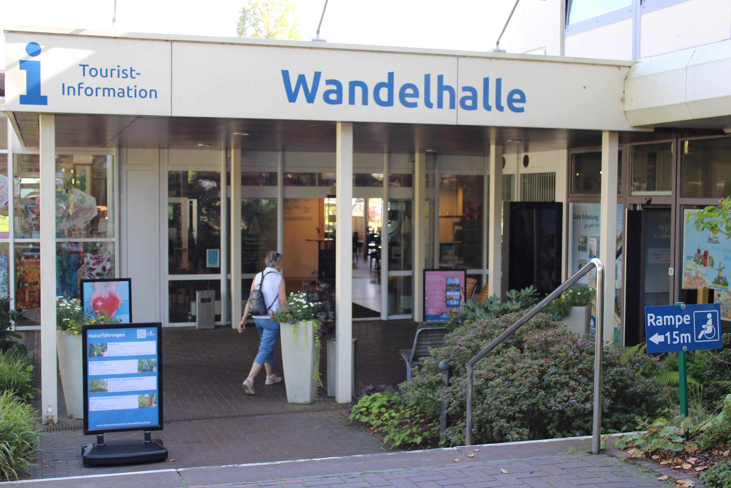 Öffentliche Toiletten-Wandelhalle