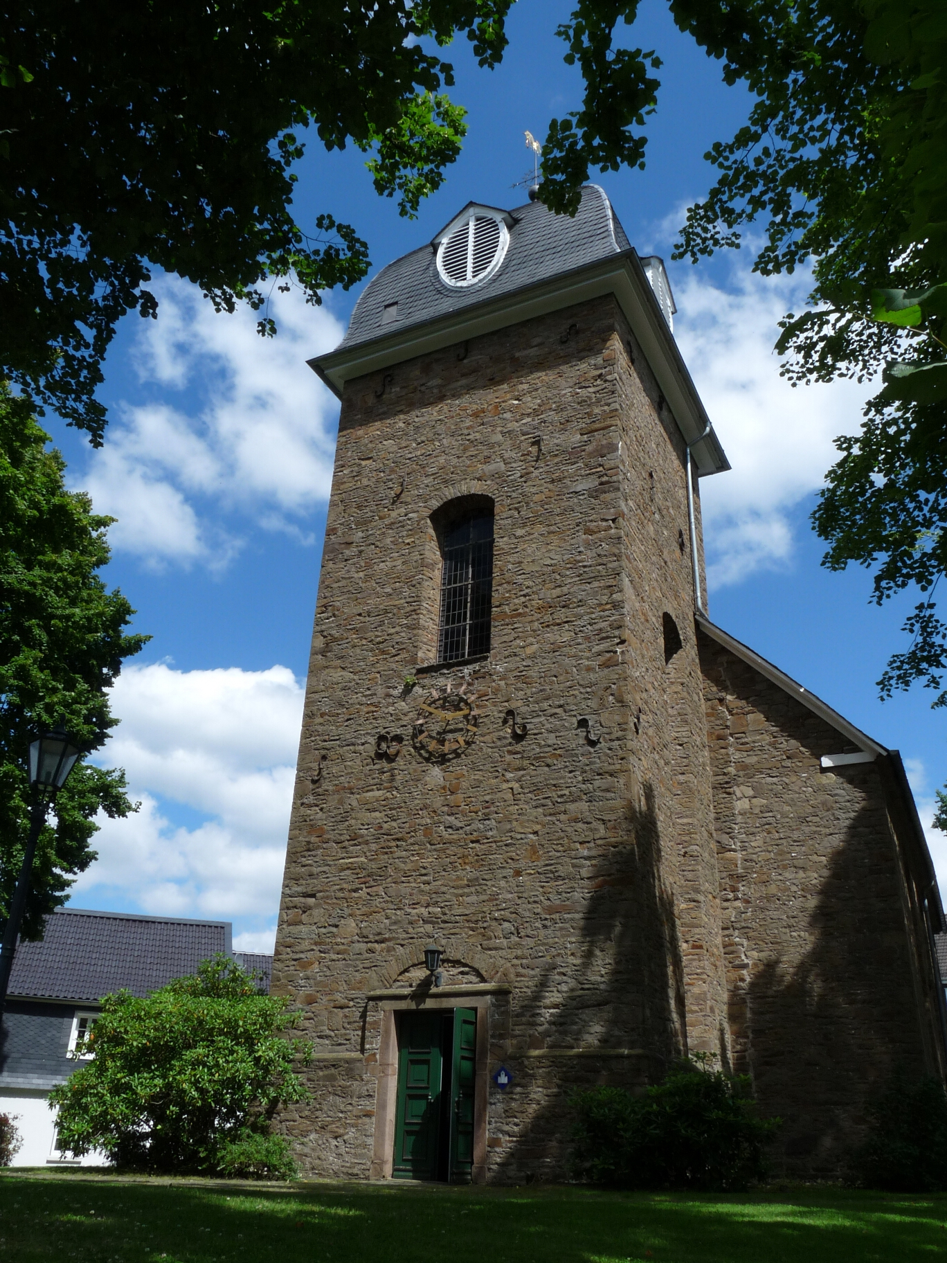 Evangelische Kirche H  lsenbusch