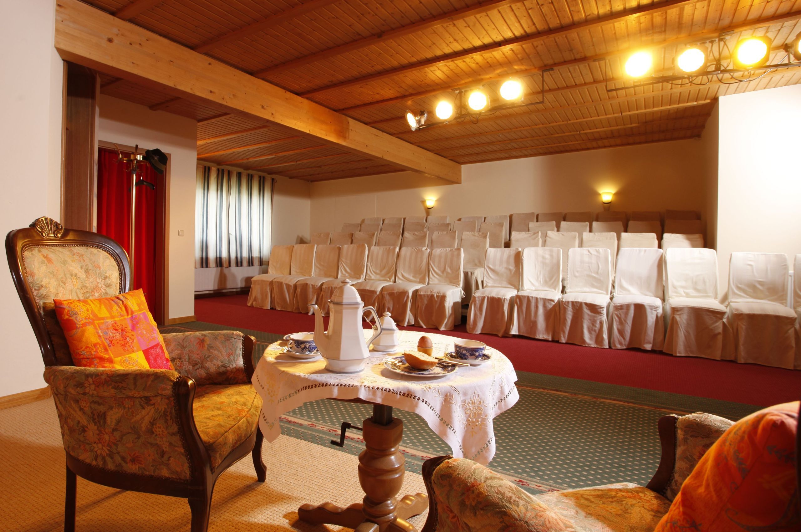"Hoftheater Scharzfeld"