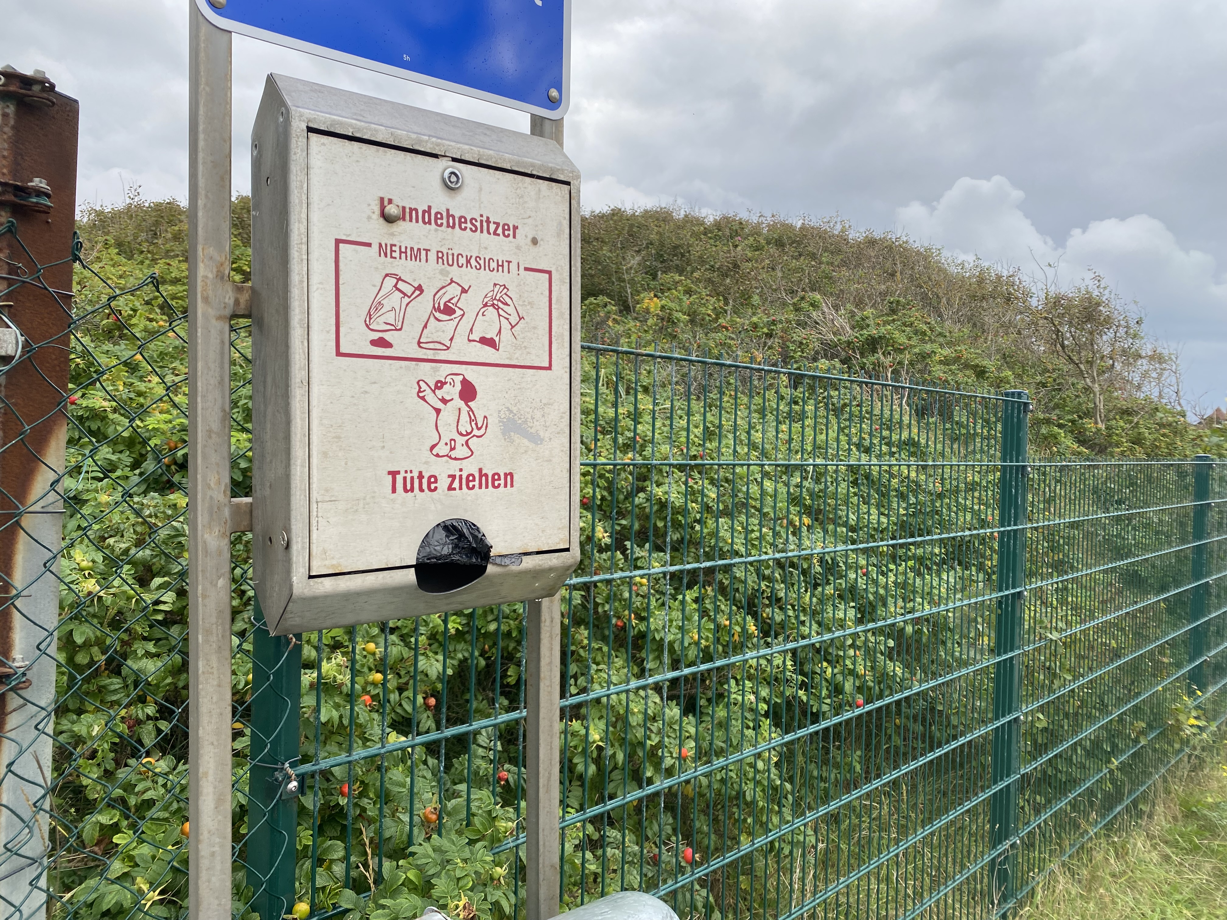 Hundekotbeutelspender Tennisplätze