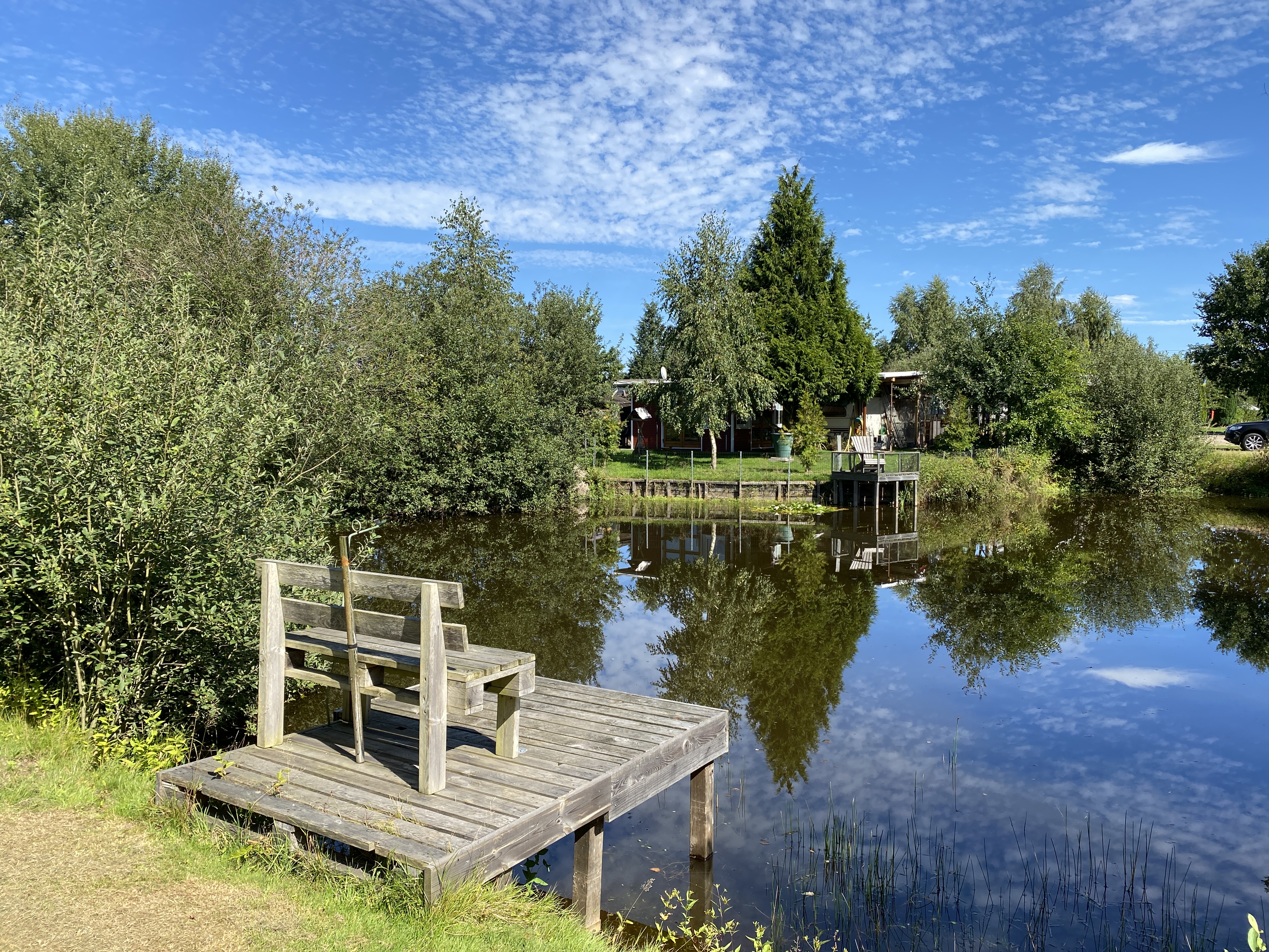 Teich auf dem Campingplatz Heide-Eck