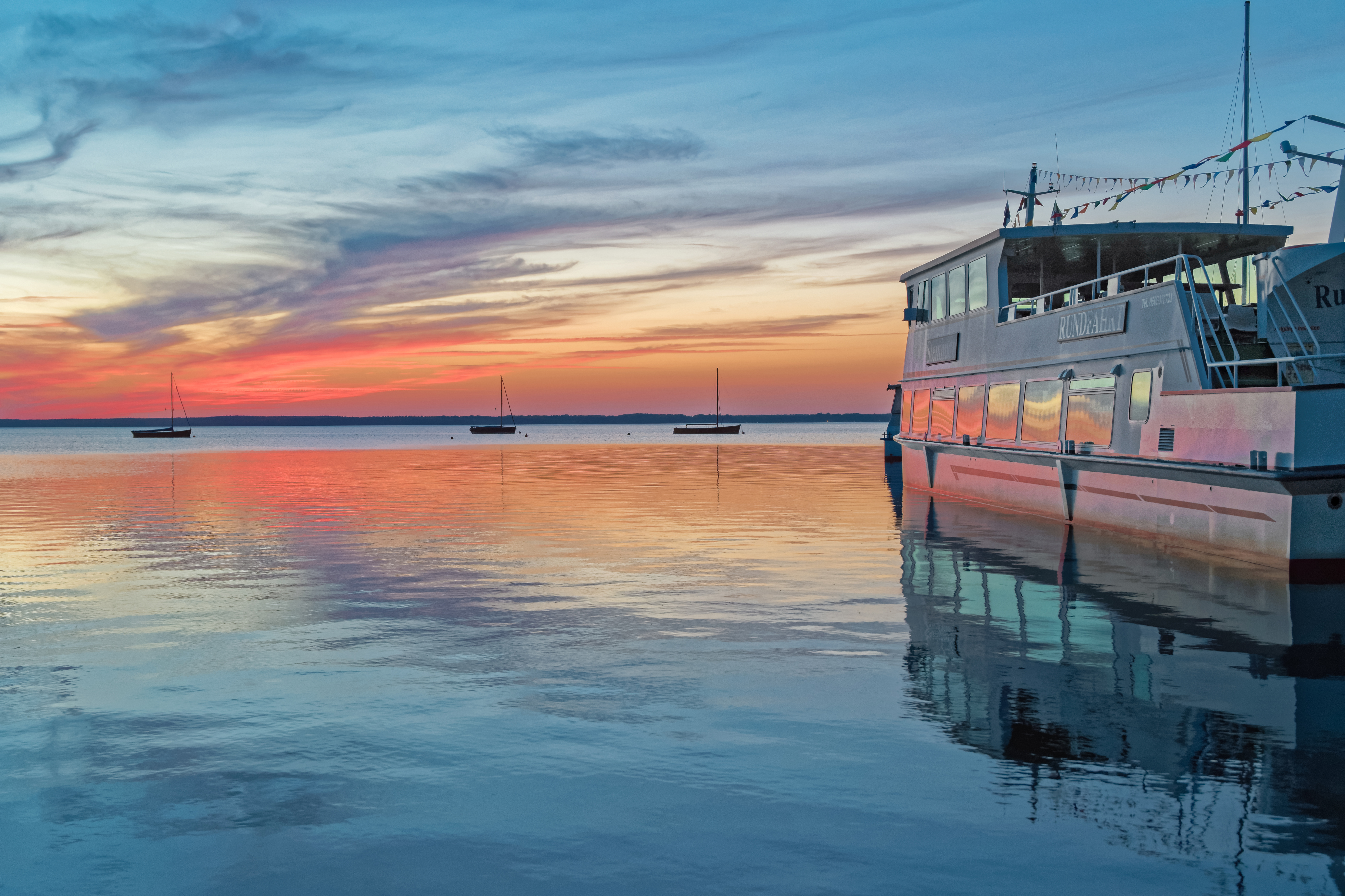 Abendstimmung Fahrgastschiff Steinhude