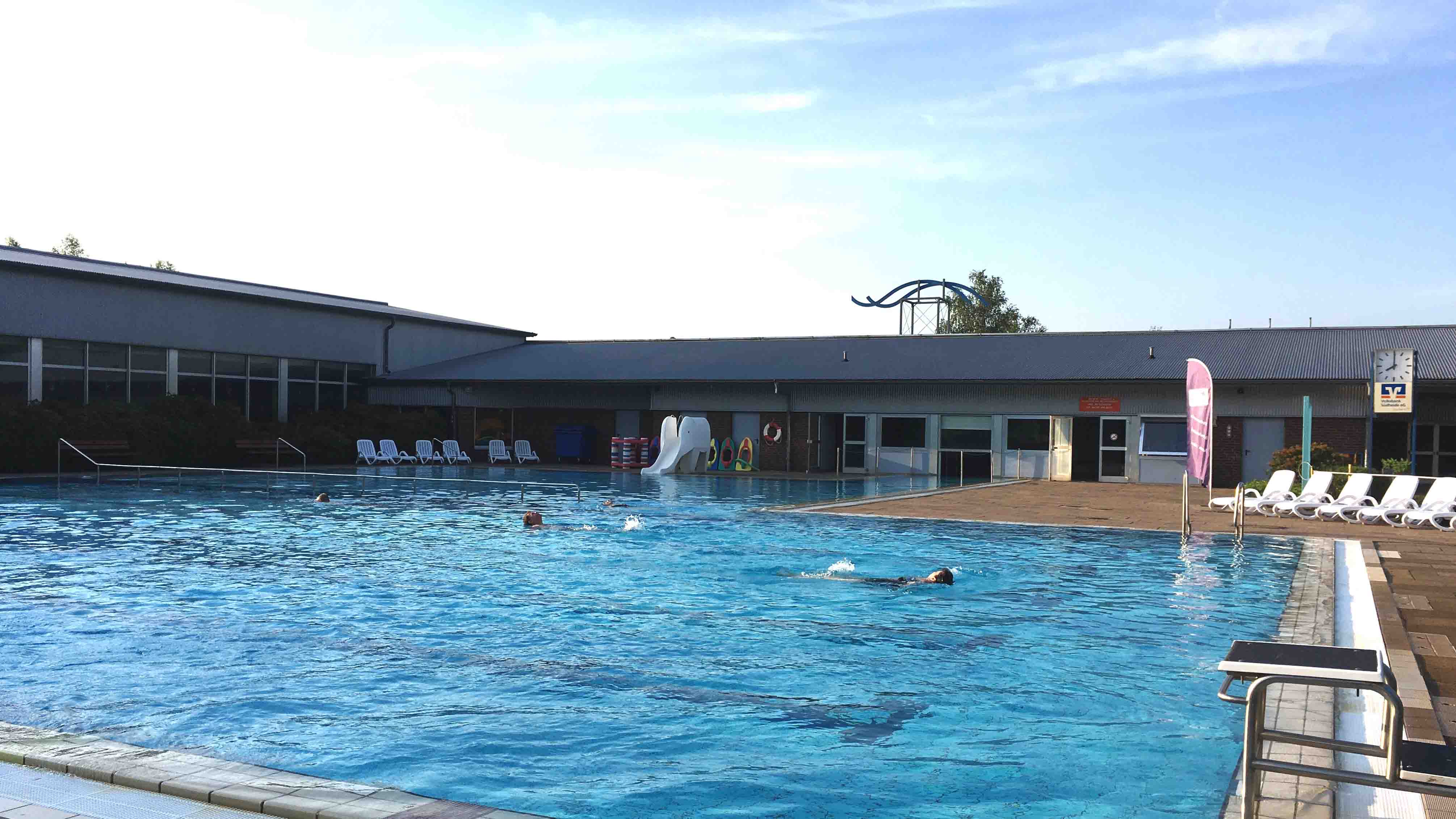 The open-air pool in Winsen