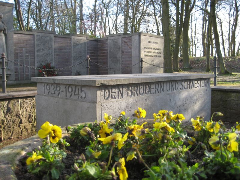 Das Ehrenmal für die Toten des 1. und 2. Weltkrieges