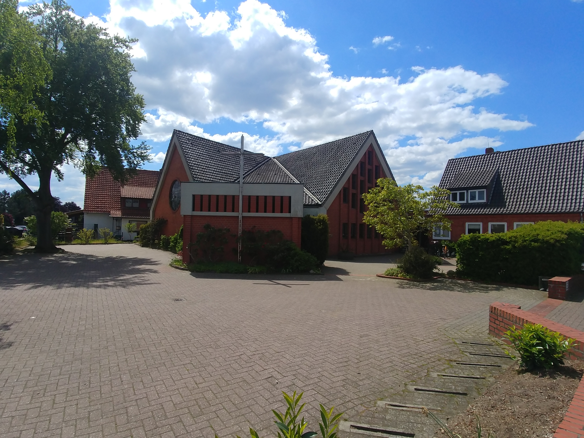 Kirche "Heilige Familie" Weyhe