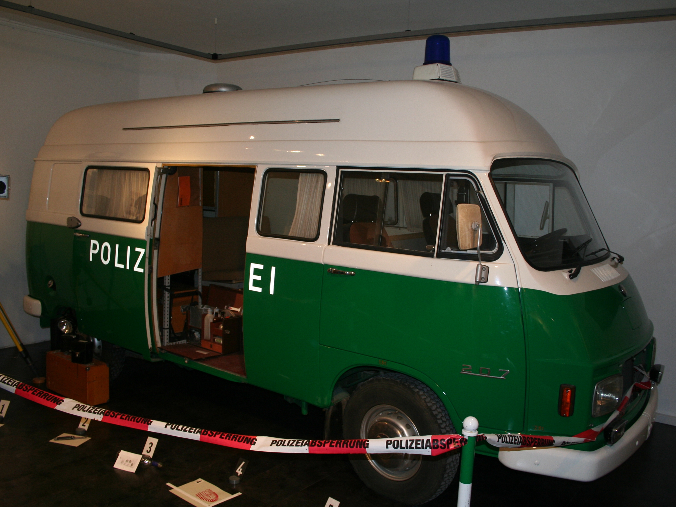 Polizeibus im Polizeimuseum