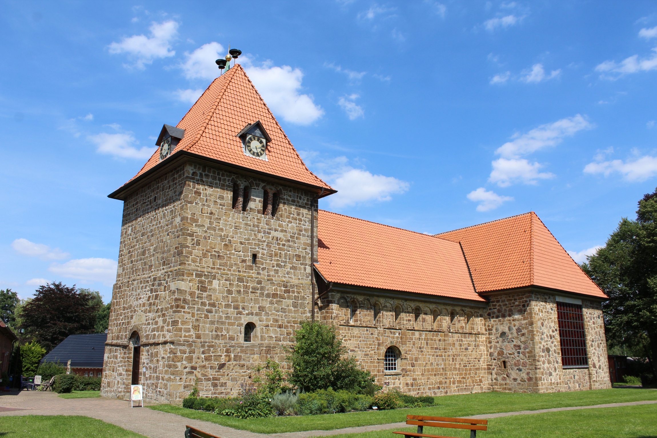 St. Gangolf-Kirche Wietzen