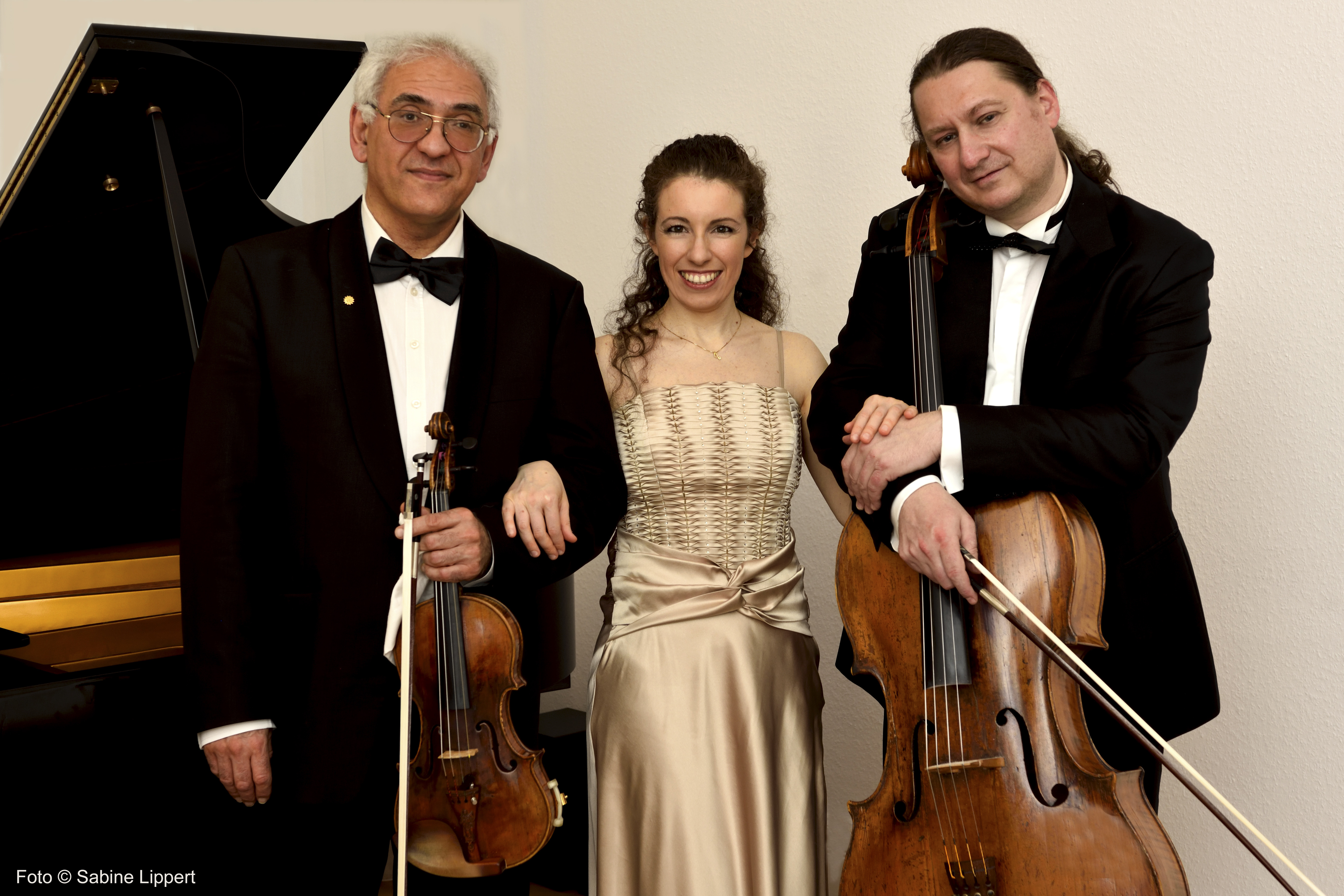 ANNA TYSHAYEVA (Klavier), MICHEL GERHWIN (Violine) und DIMITRIJ GORNOWSKIJ (Violoncello)