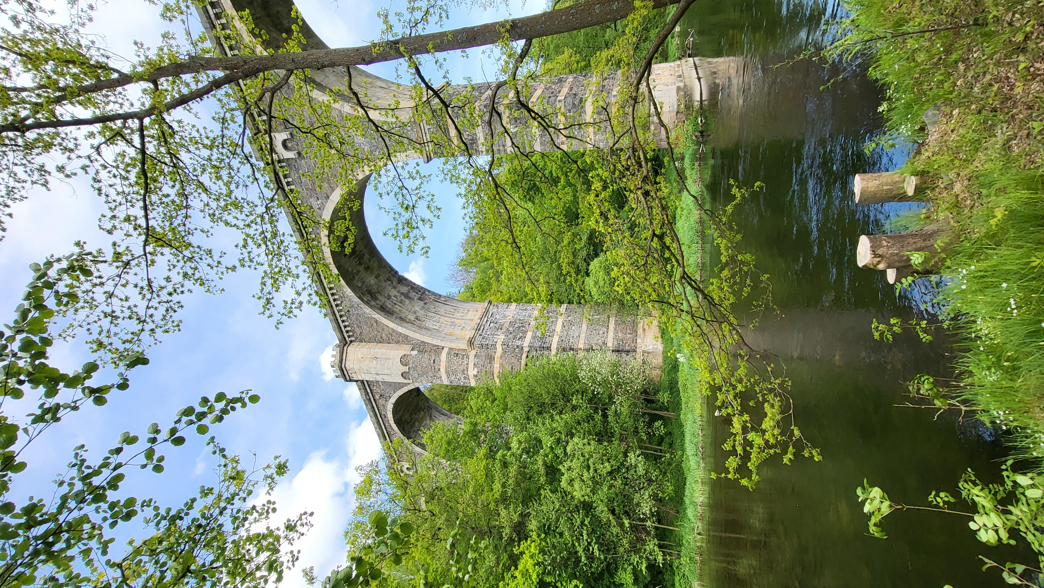 Hetzdorfer Brücke, Umgebung