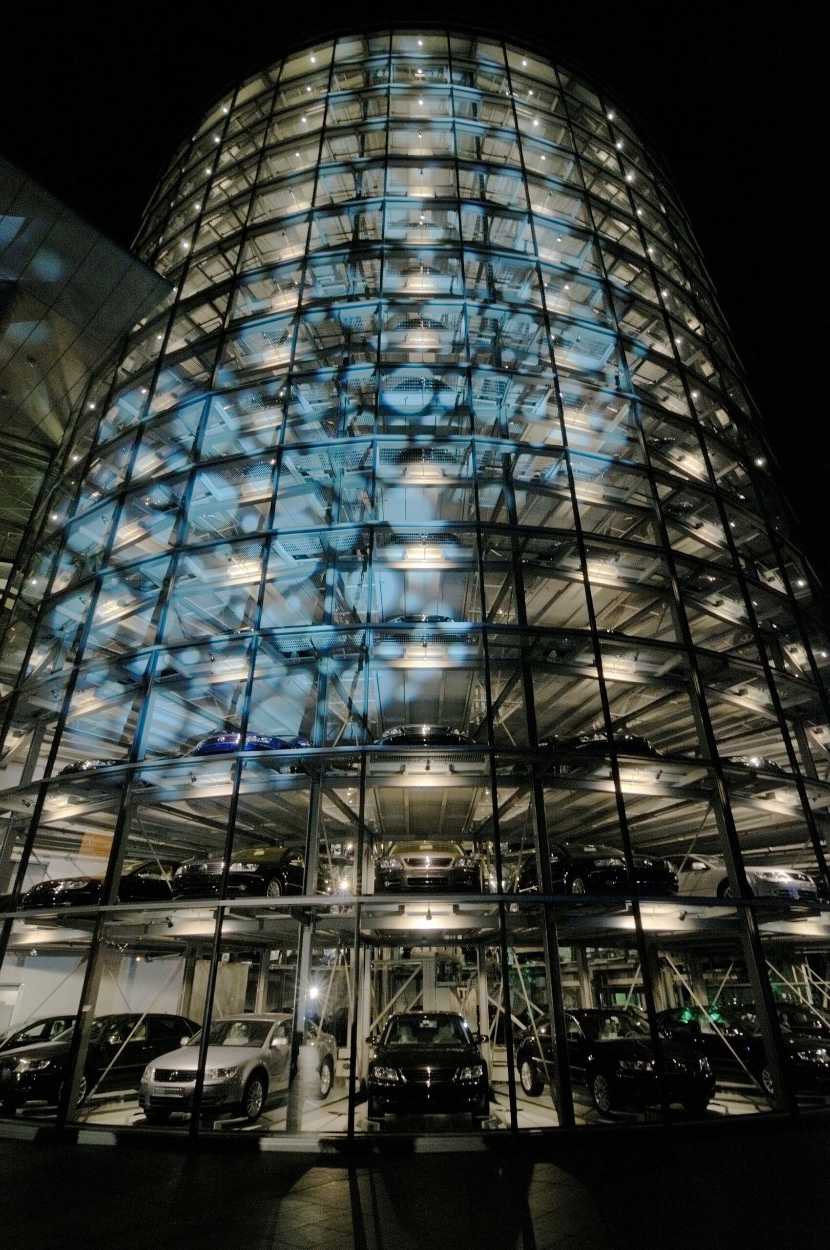 Transparent Factory Dresden: Insights into the future of mobility