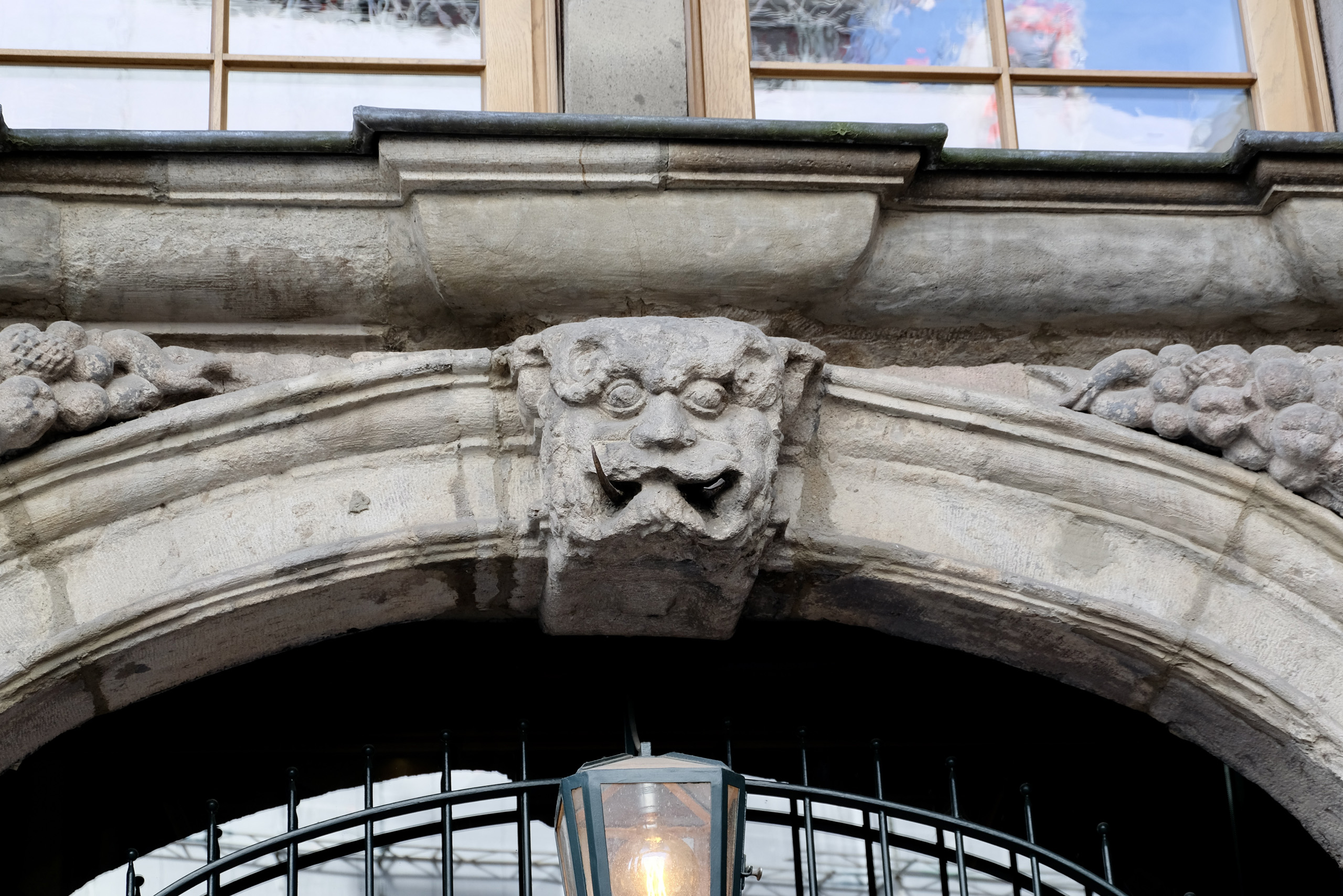 Grinköpfe in der Kölner Altstadt KölnTourismus