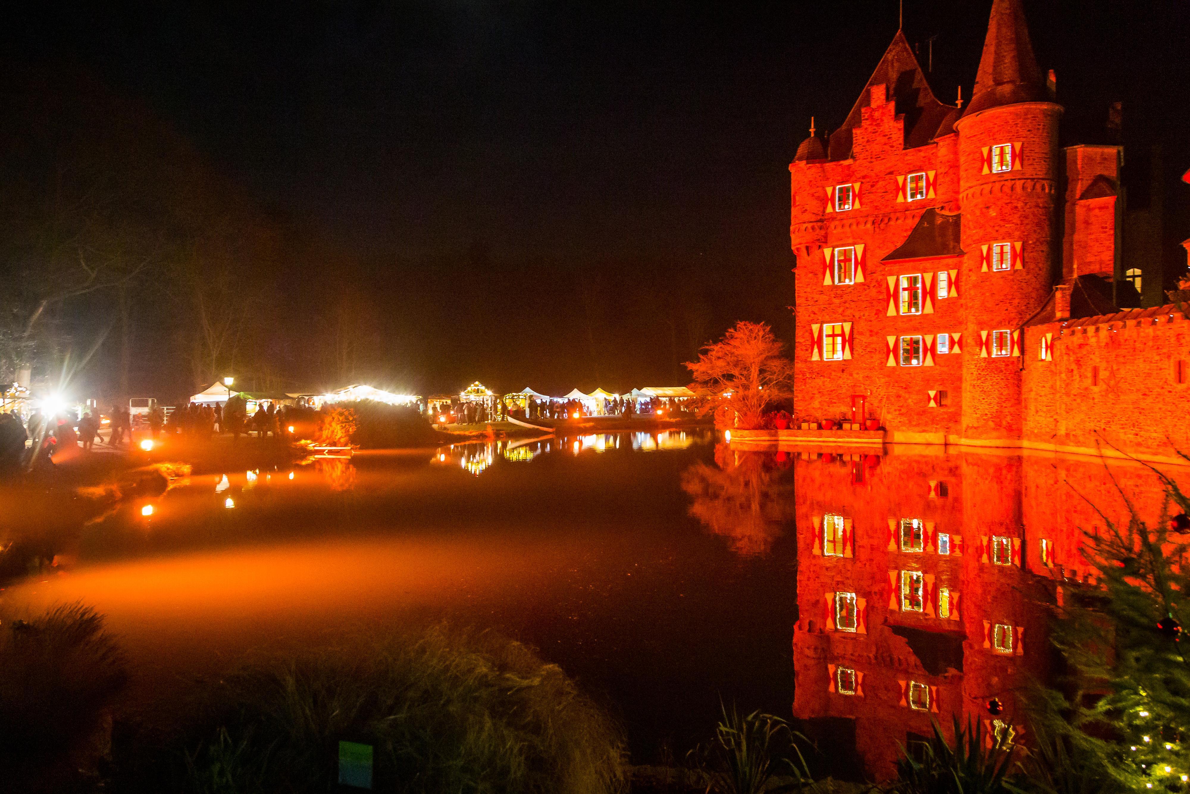 Burg Satzvey zur Weihnachtszeit