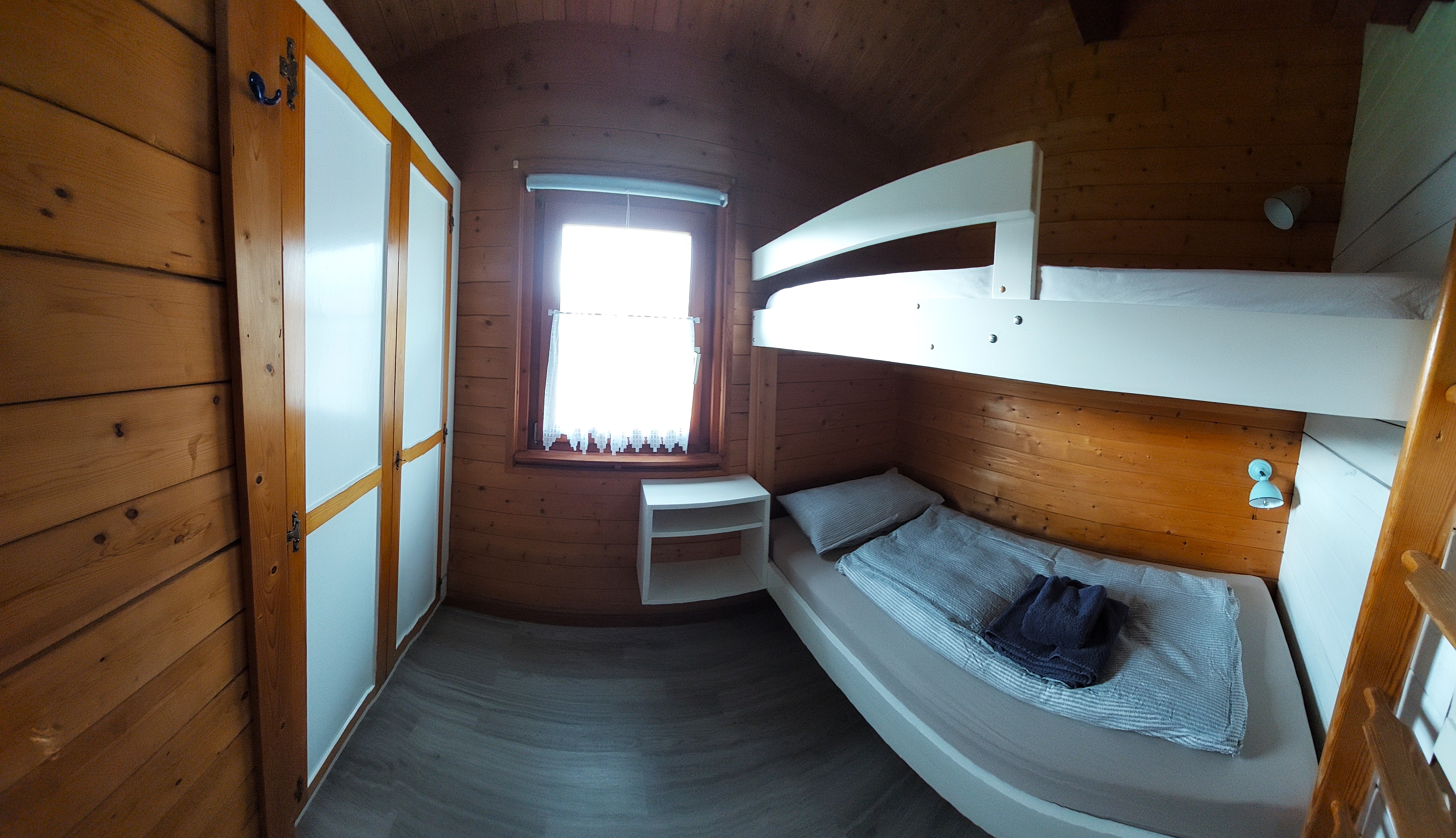 Schlafzimmer mit Doppelstockbett