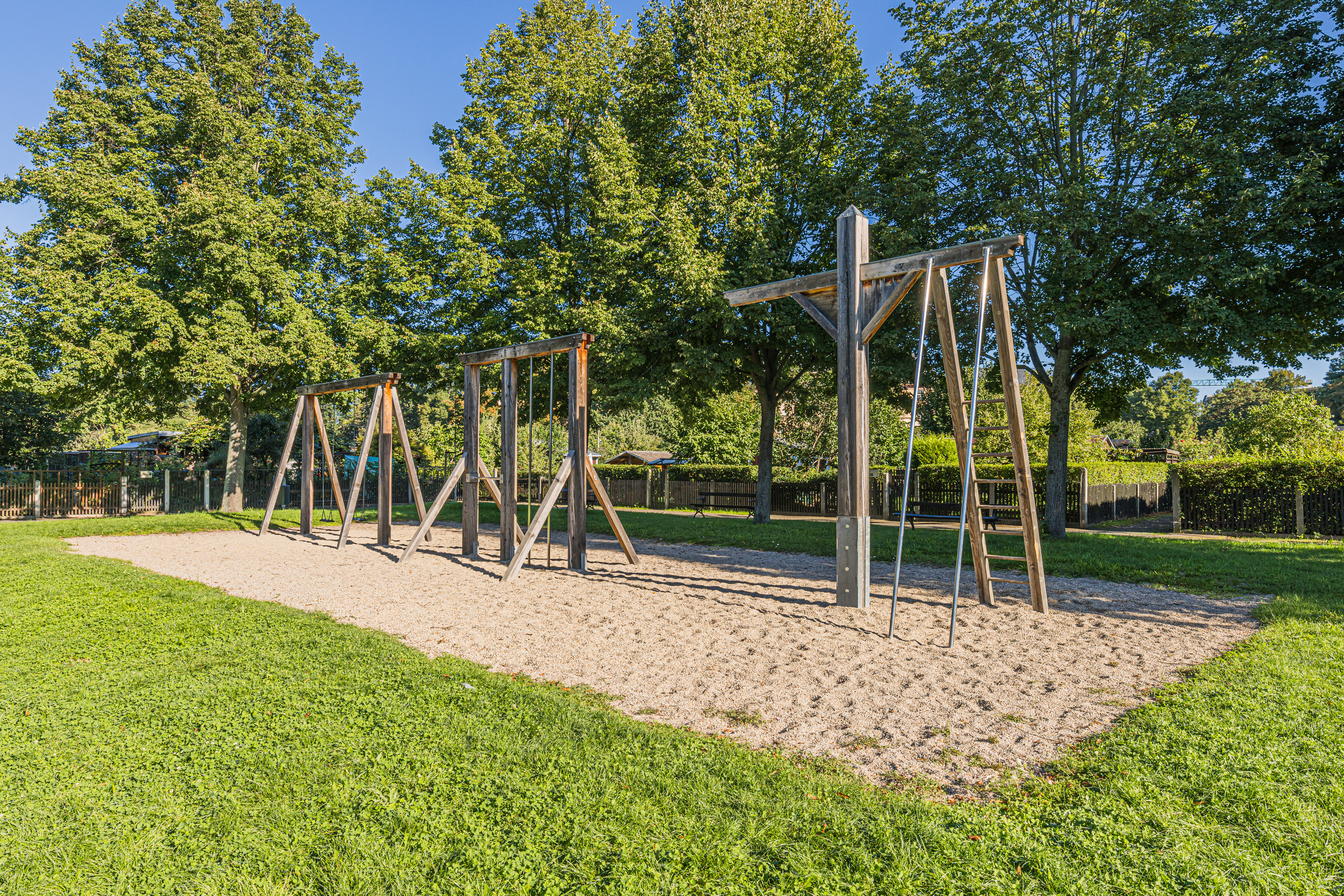 Spielplatz am Biergarten Schrebergarten – Motiv