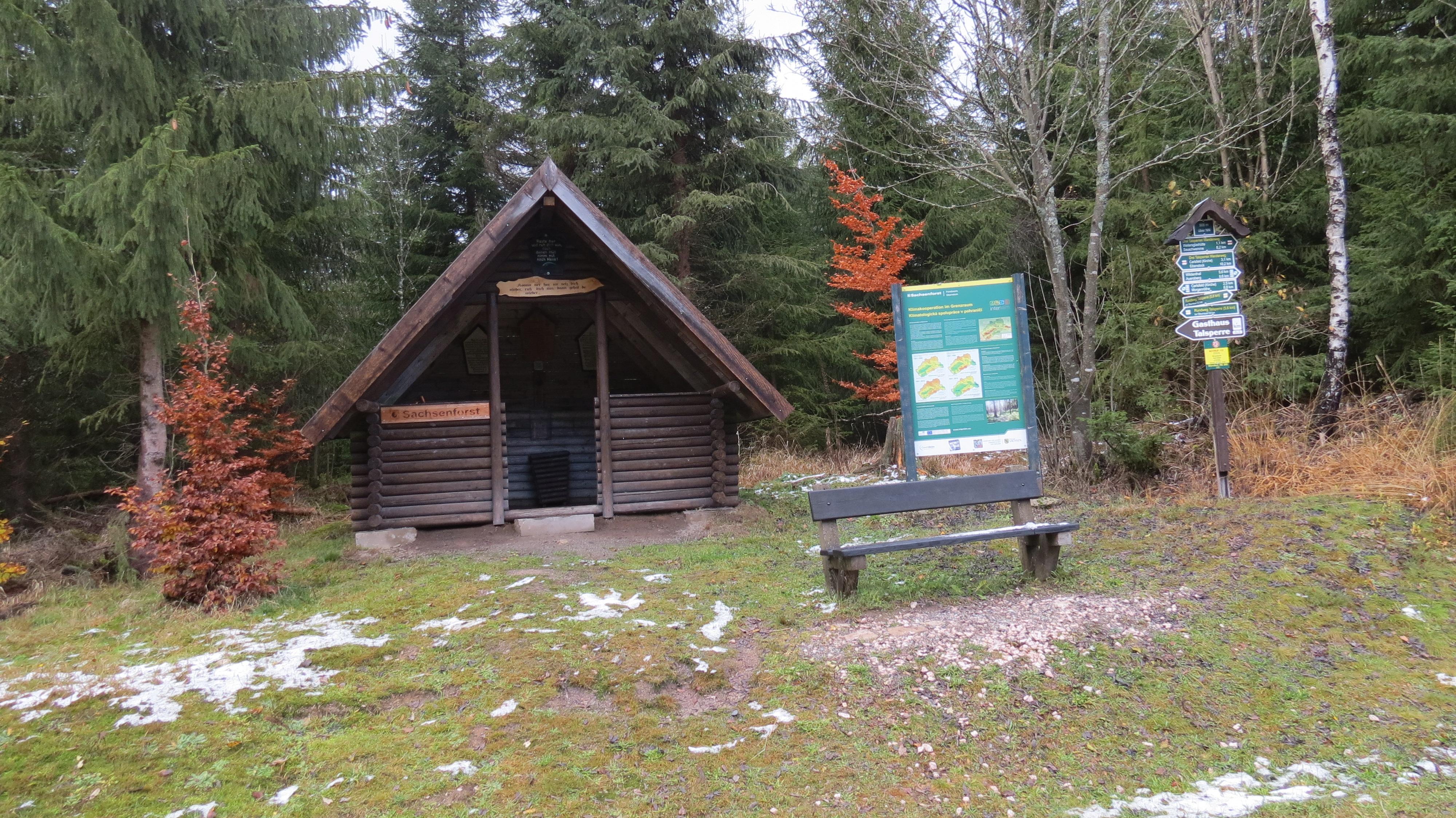Schutzhütte am Kammweg/Talsperre