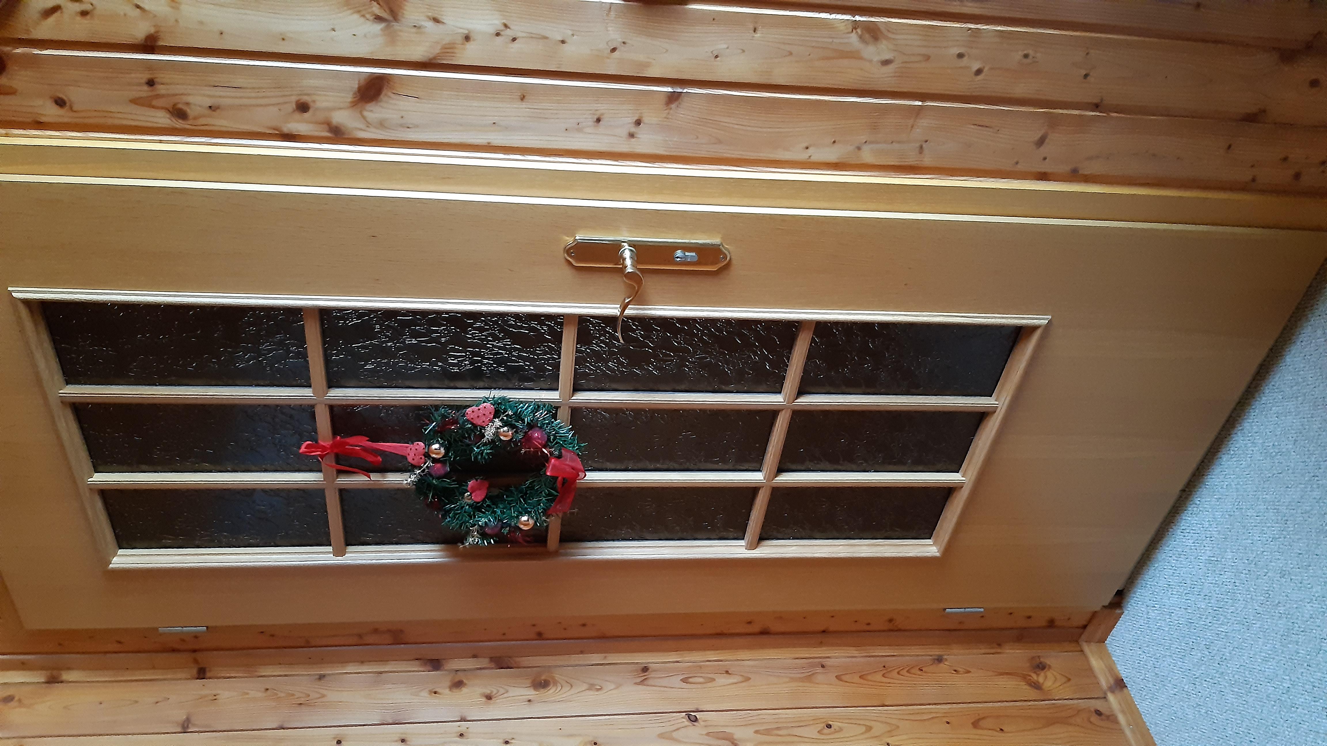 Eingangstür zur Fewo mit Weihnachtsdeko