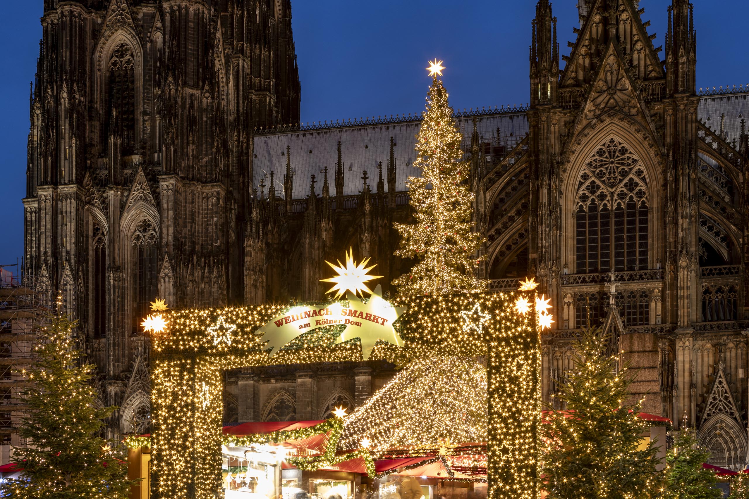 Christmas market at Cologne Cathedral 2026: Market of Hearts