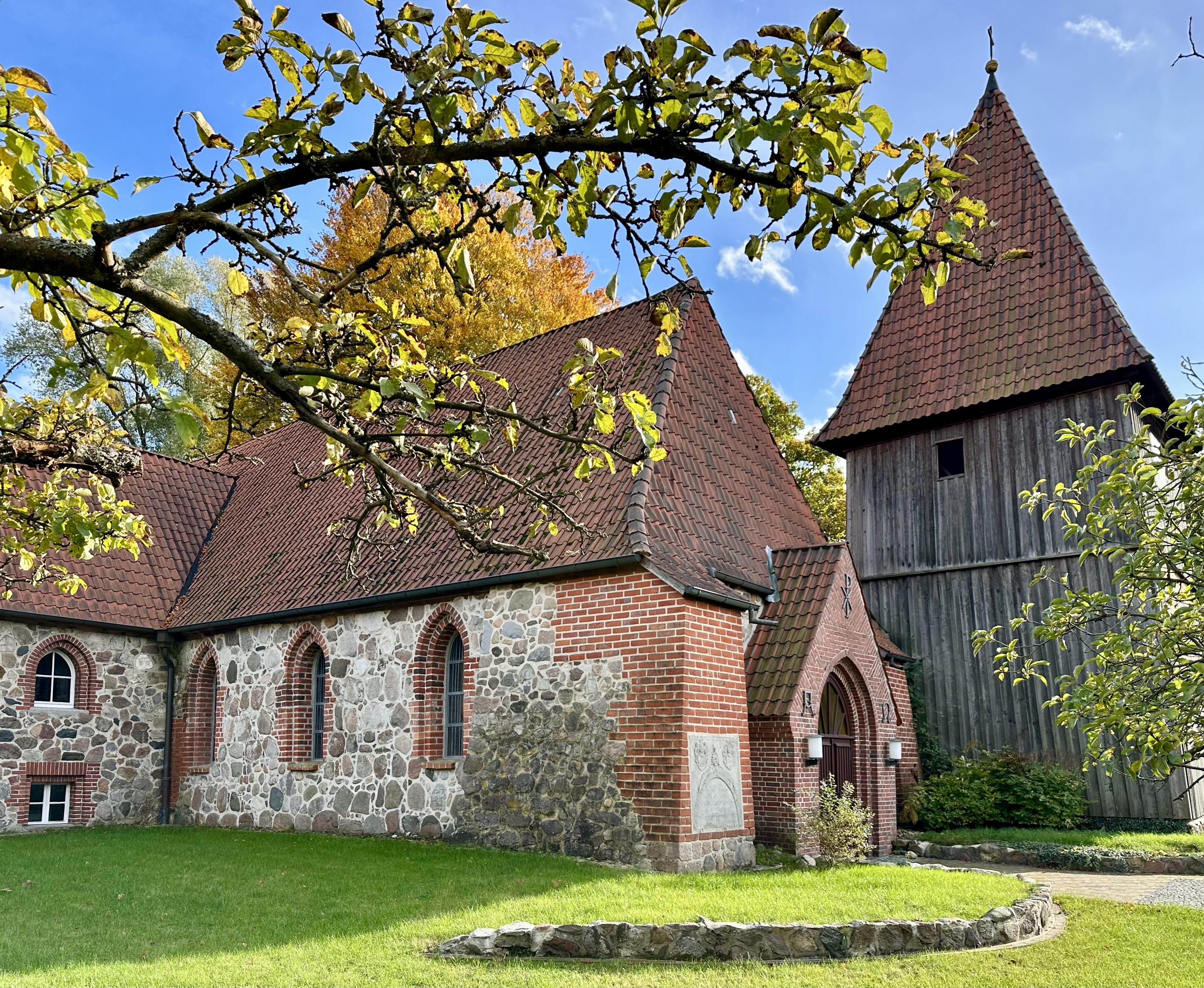 FW im alten Pfarrhaus - Dorfkirche direkt nebenan