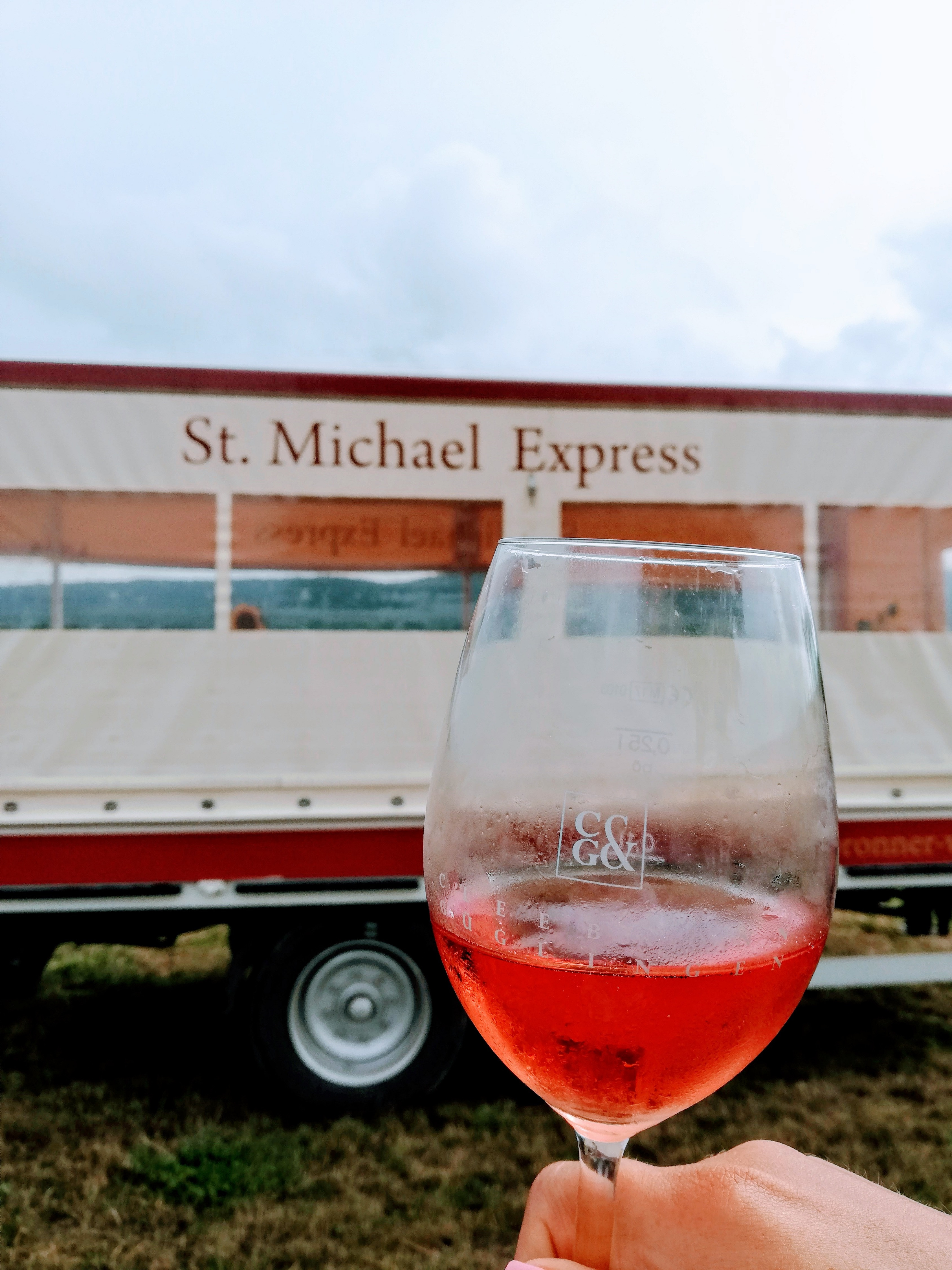 St. Michael Express | Planwagen- und Weinbergrundfahrten | Cleebronn