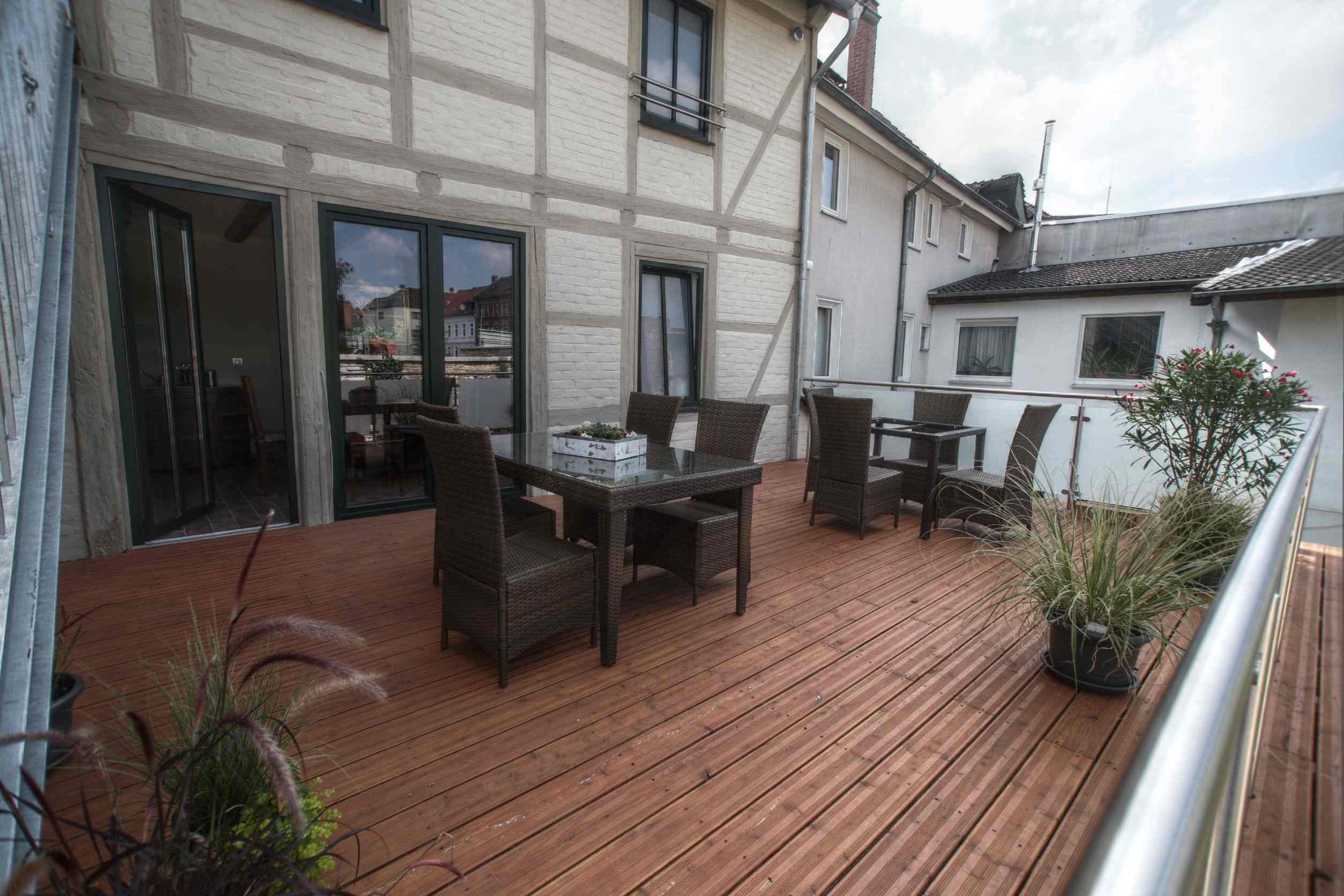 Hotel SchlafSchöningen - Terrasse