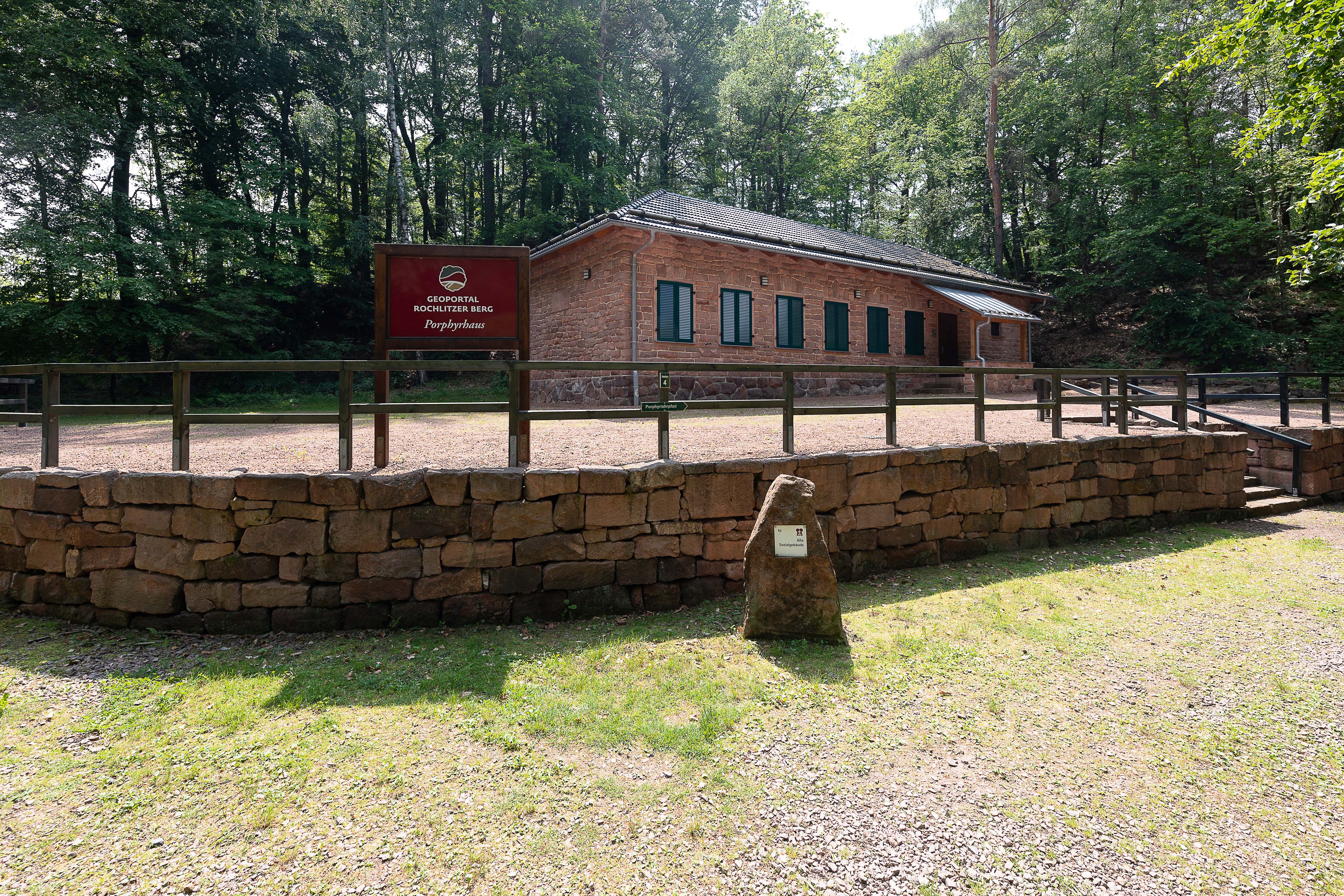 Geoportal Porphyrhaus auf dem Rochlitzer Berg