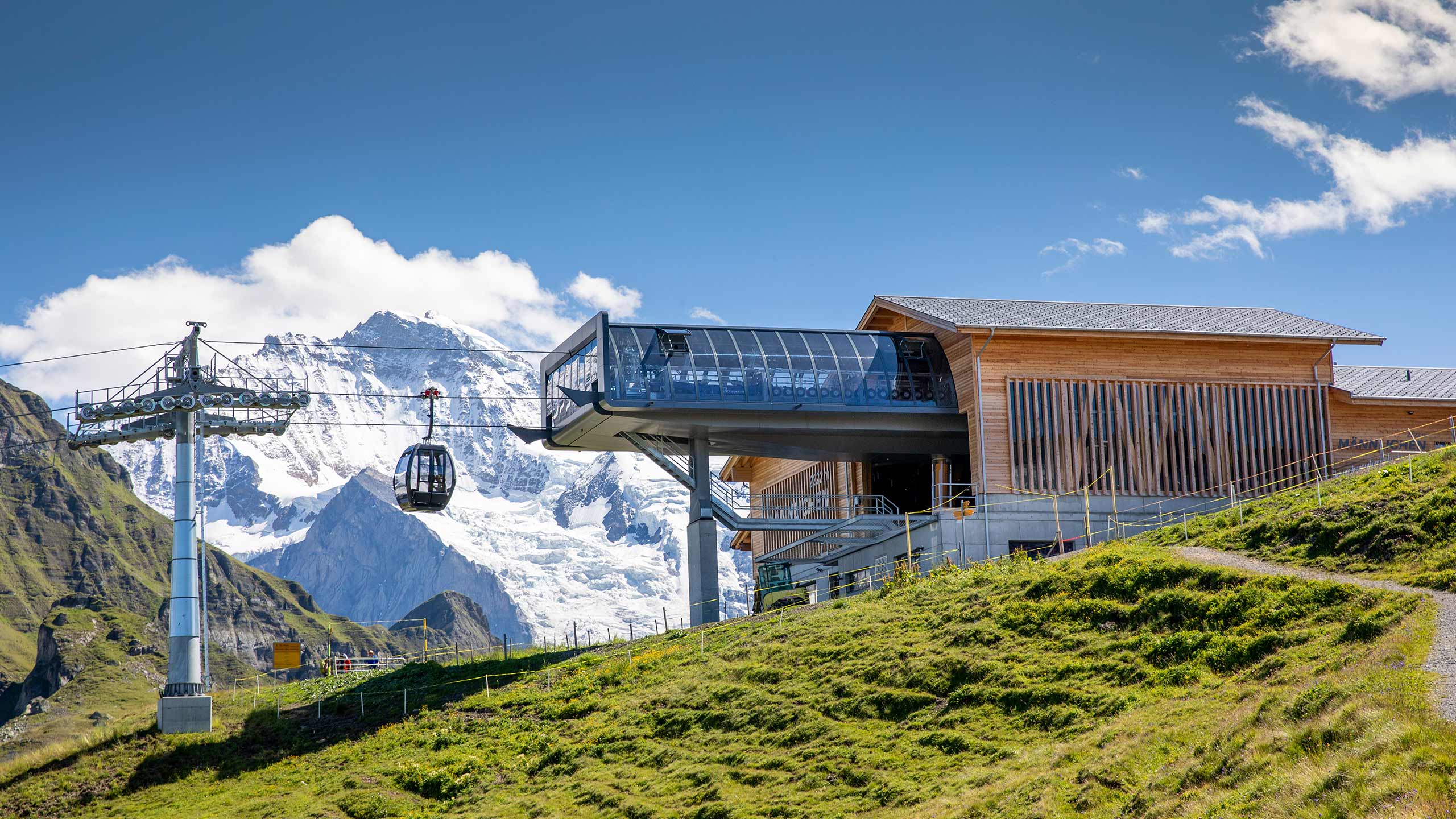 Grindelwald-Männlichen GGM Gondola Cable Car