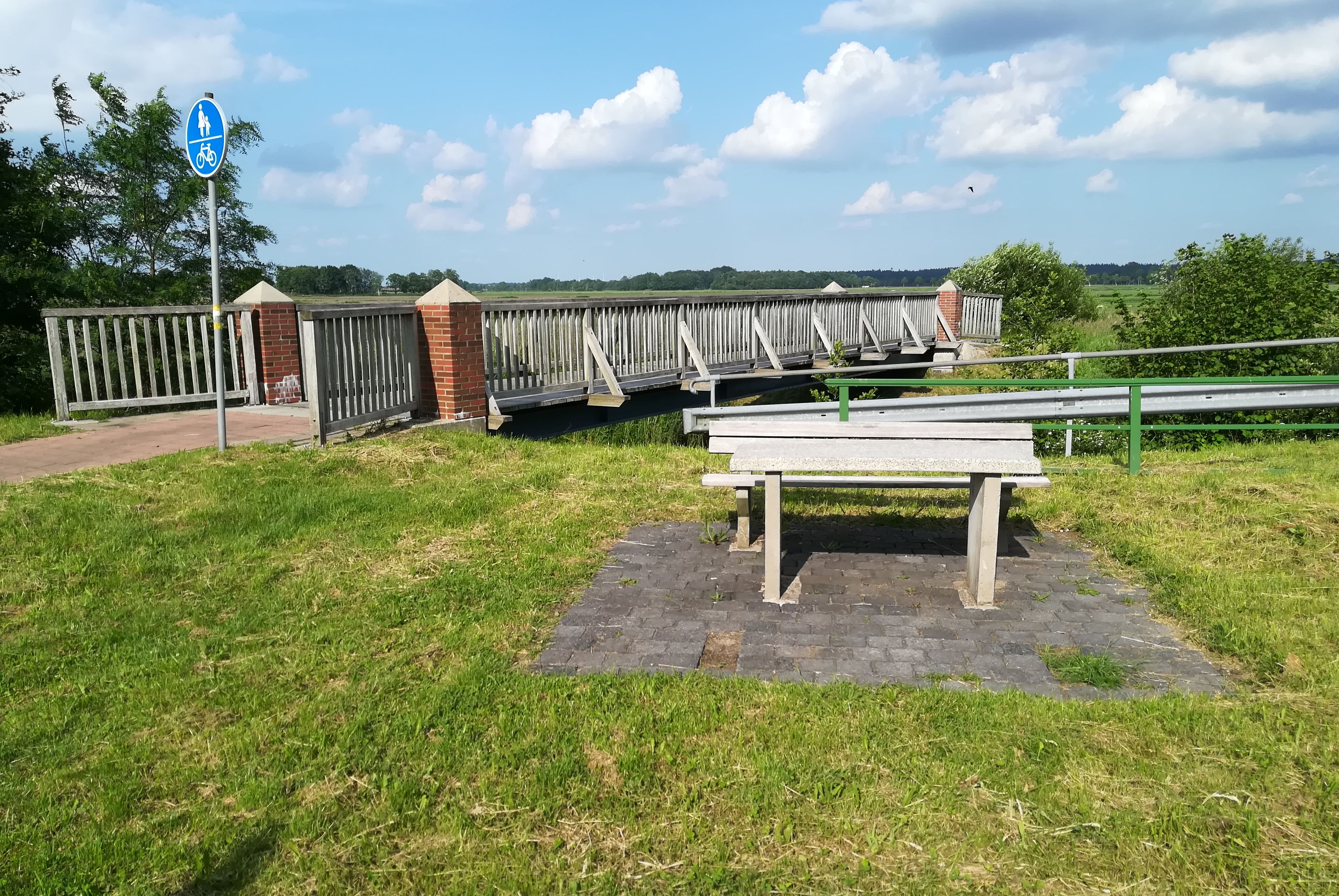 Rastplatz - Aue|Dorf