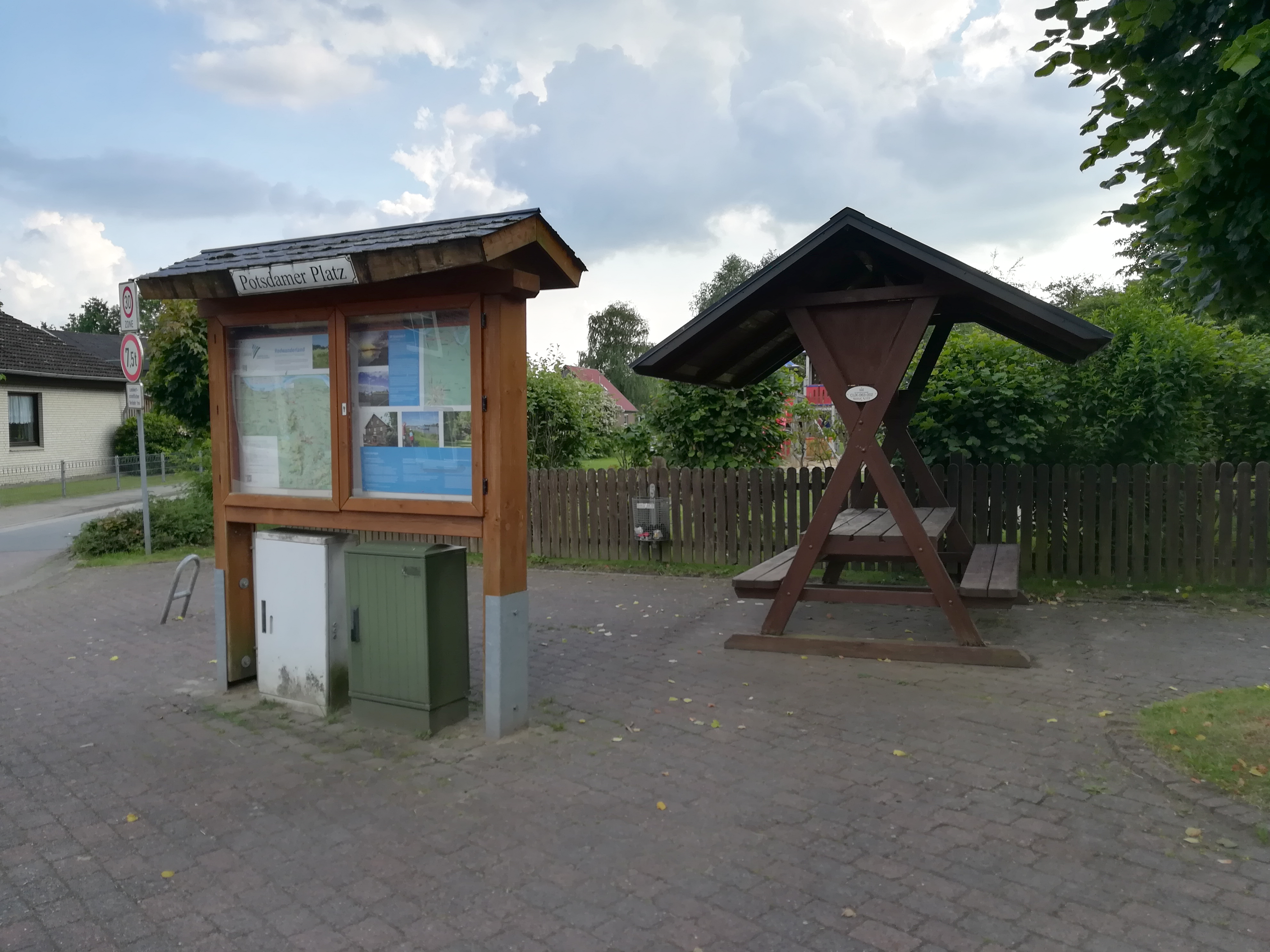 Rastplatz - Kirchenstraße