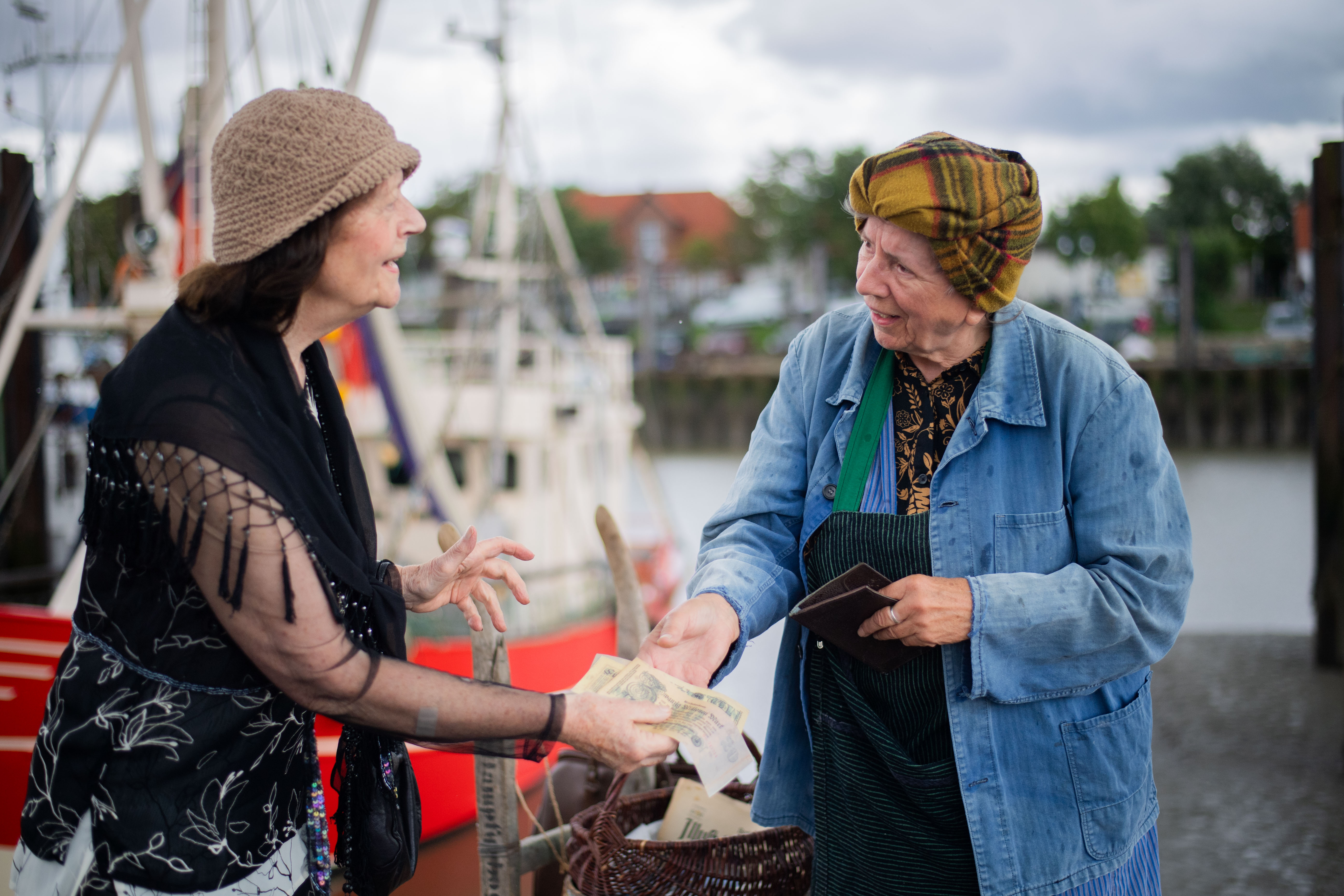 Fotoshooting 200 Jahre Hafen Fedderwardersiel mit historischen Figuren. <br>
