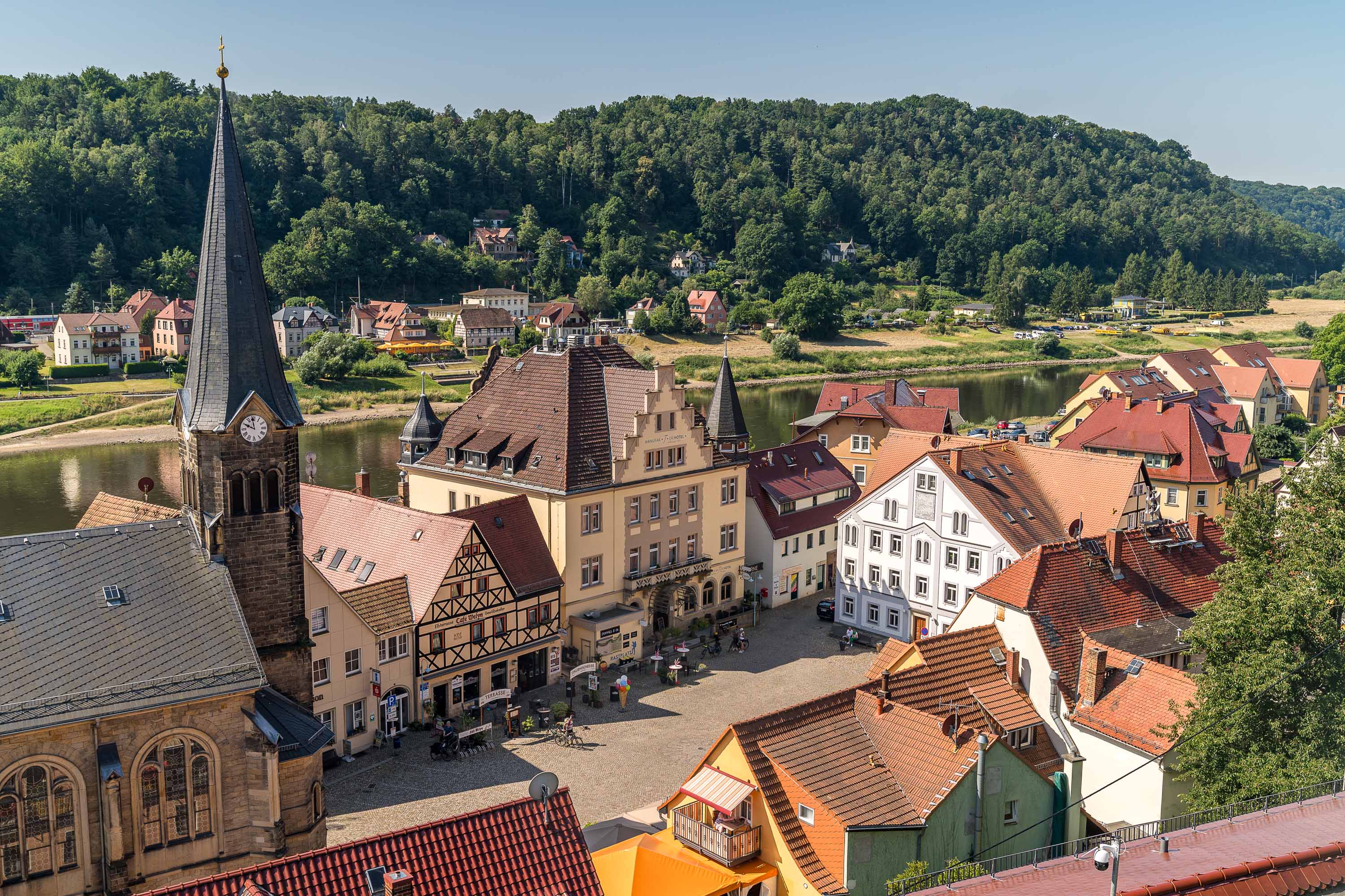 Stadt Wehlen mit Radfahrerkirche