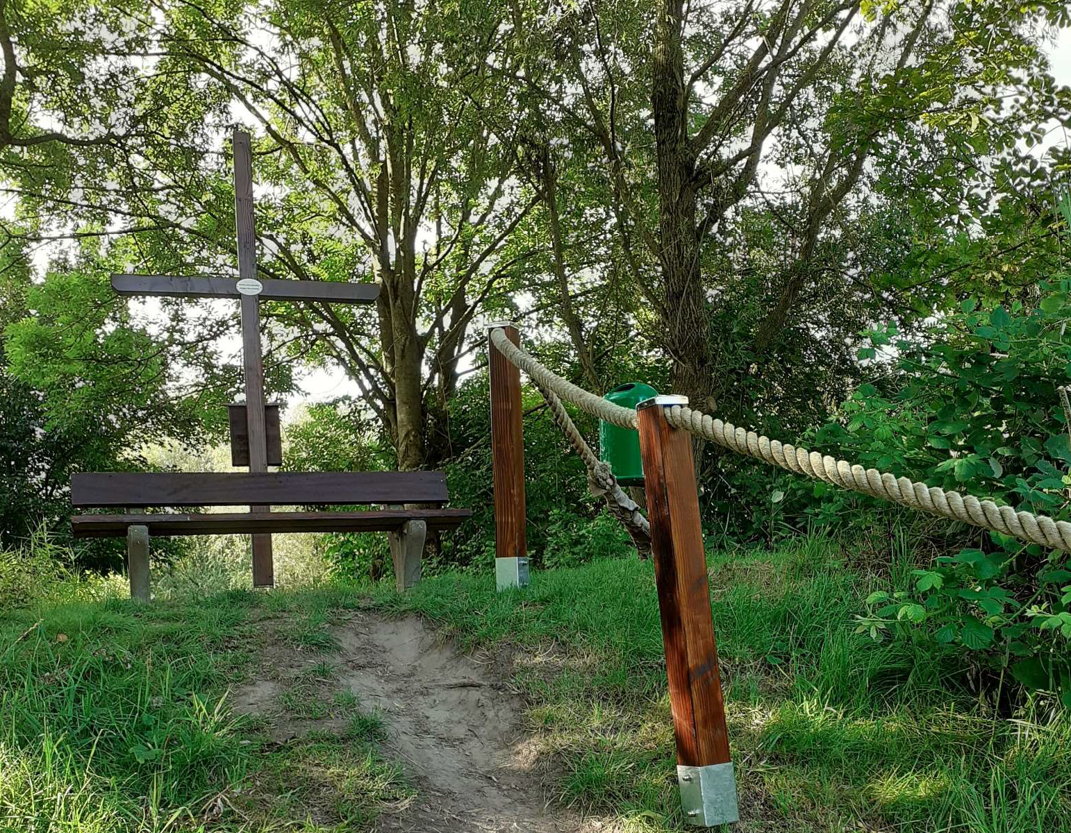 Das Gipfelkreuz auf dem Dietrichsberg