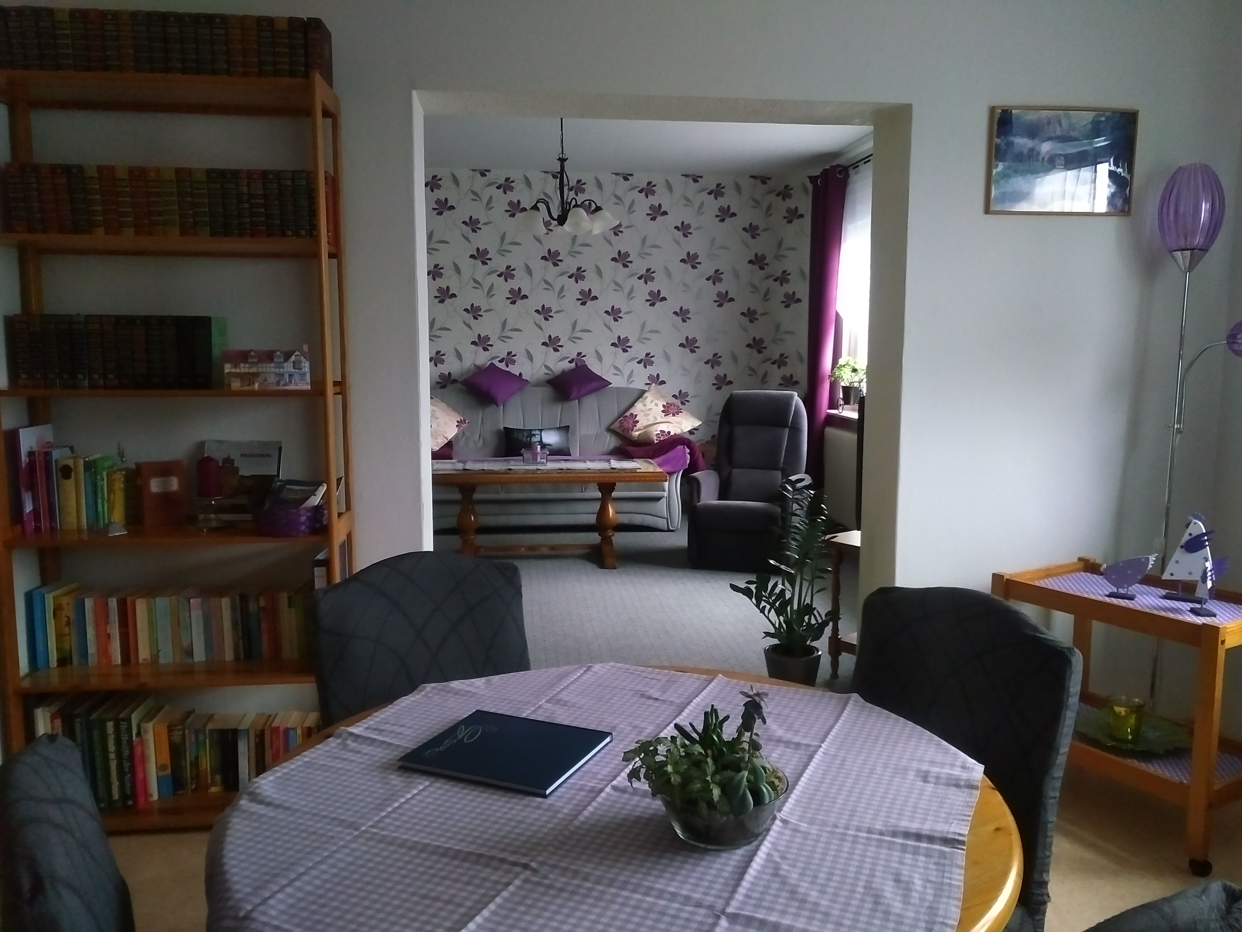 Wohn-Esszimmer.jpg