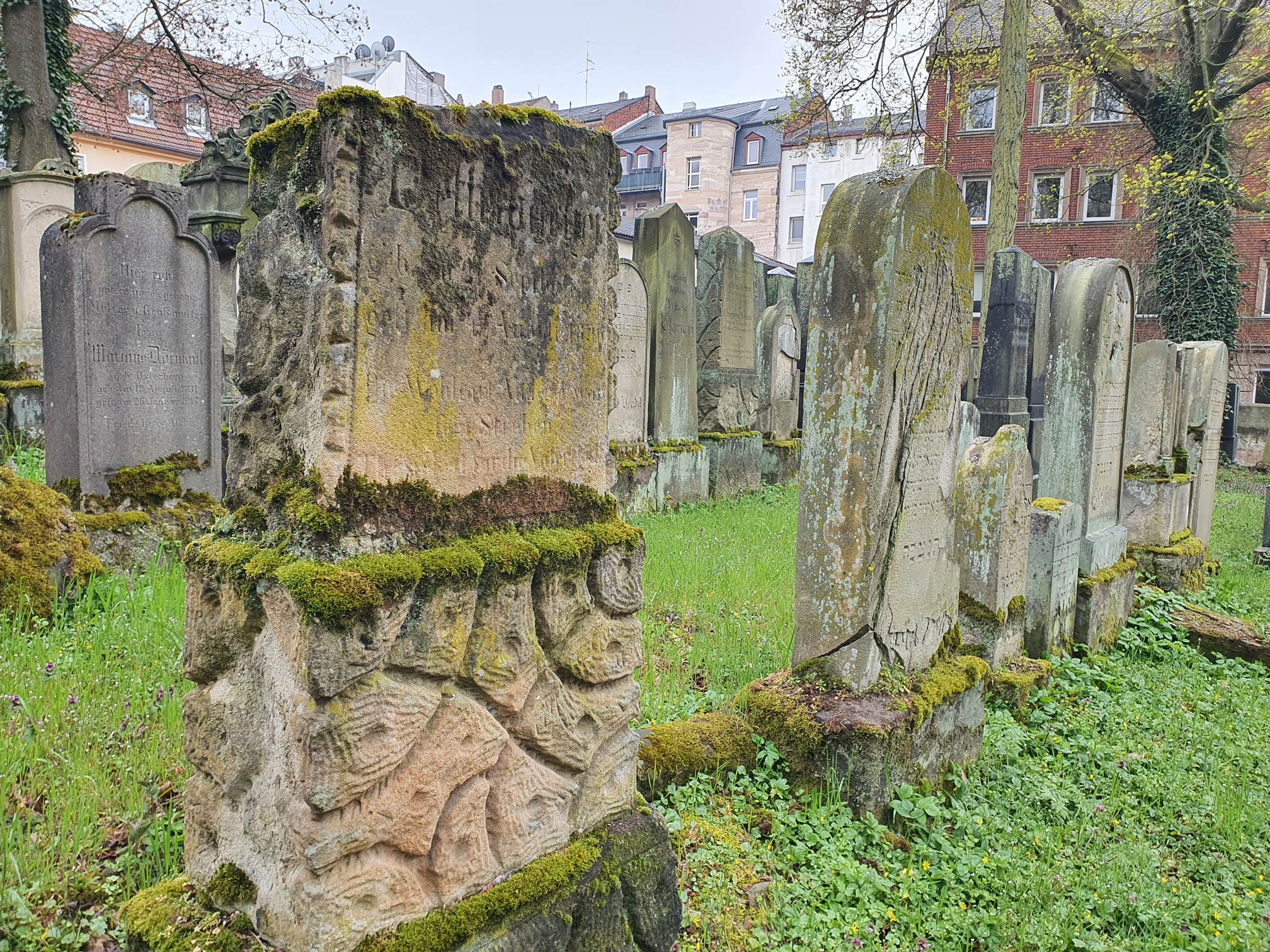 Alter Jüdischer Friedhof - 3