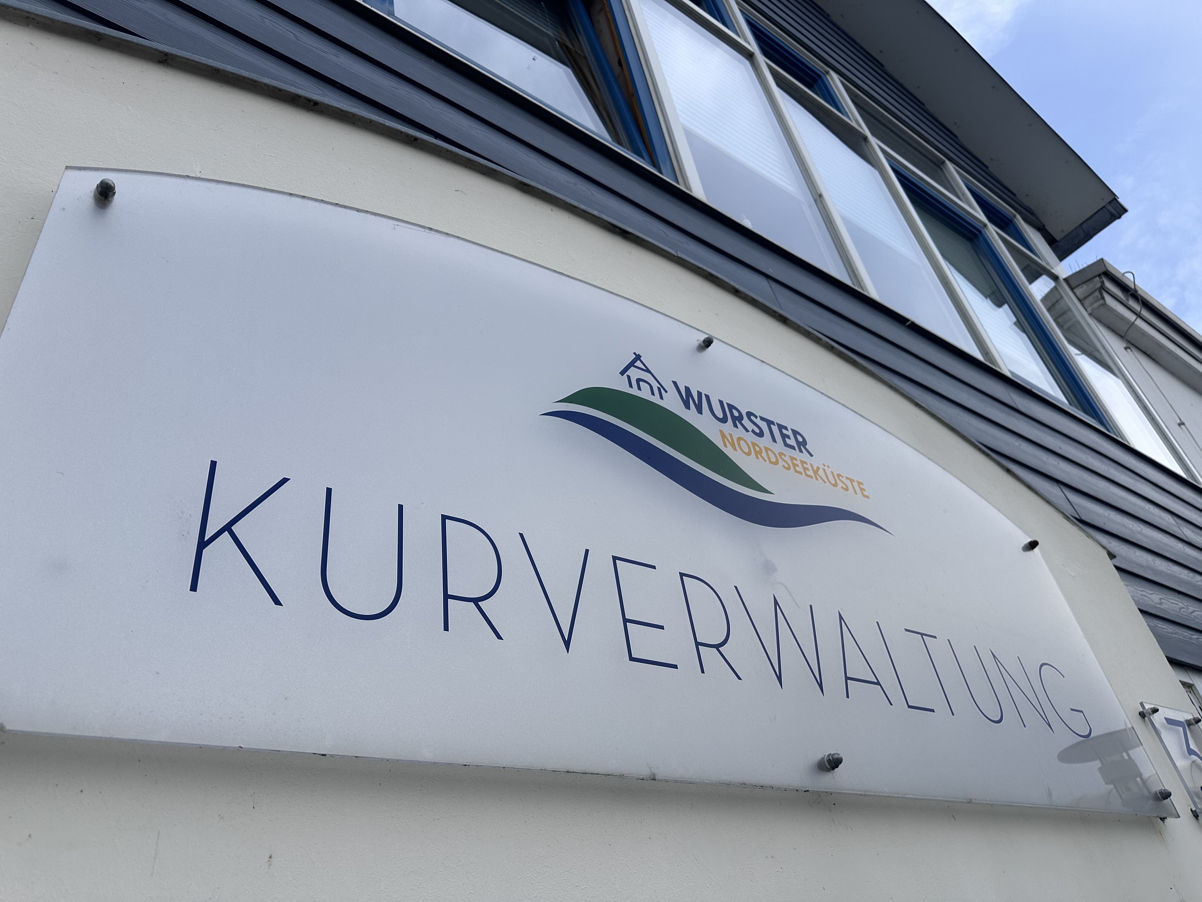 E-Bike Ladestation in der Kurverwaltung Wurster Nordseeküste
