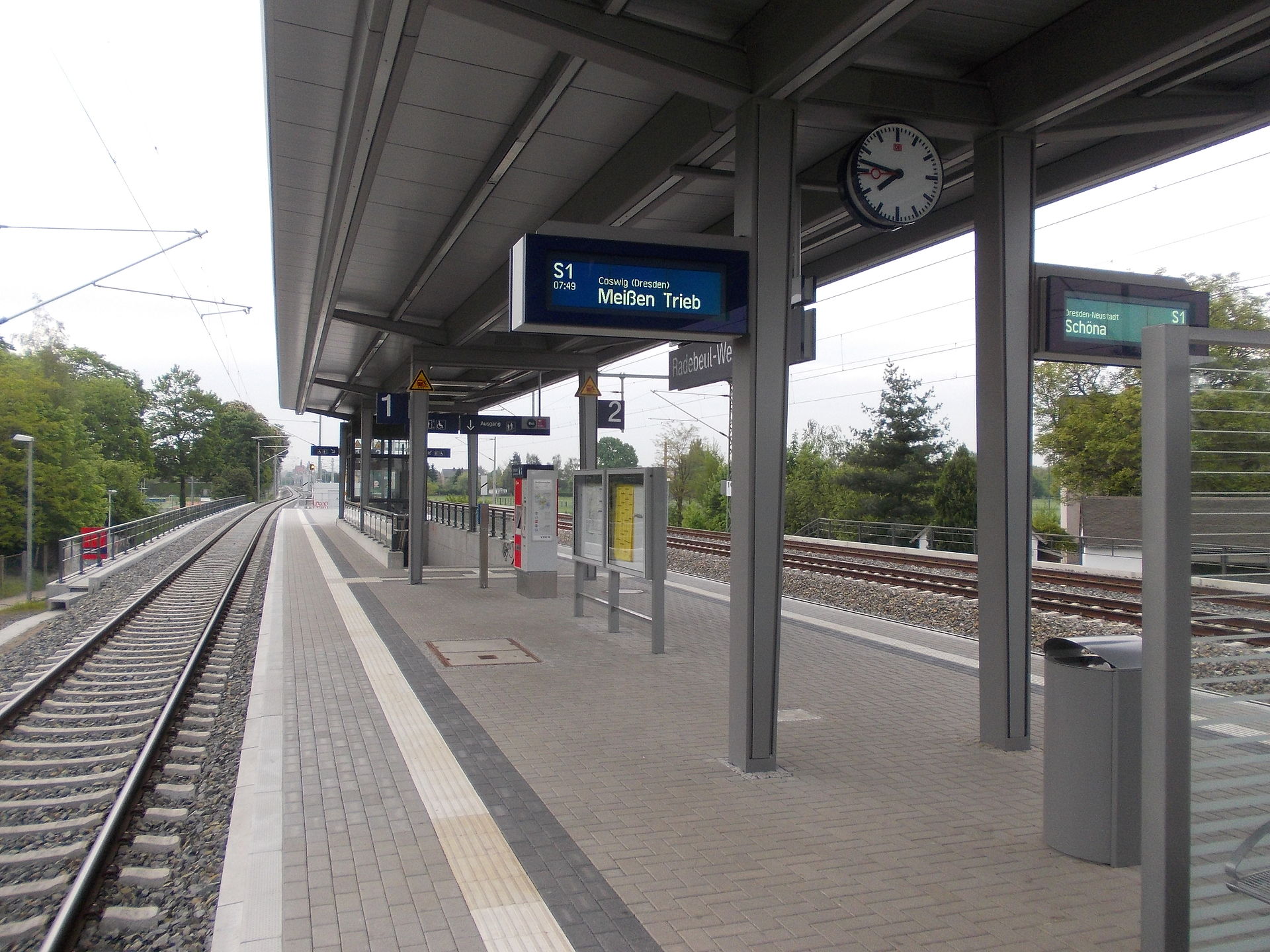 Bahnhof Radebeul-Weintraube – Motiv
