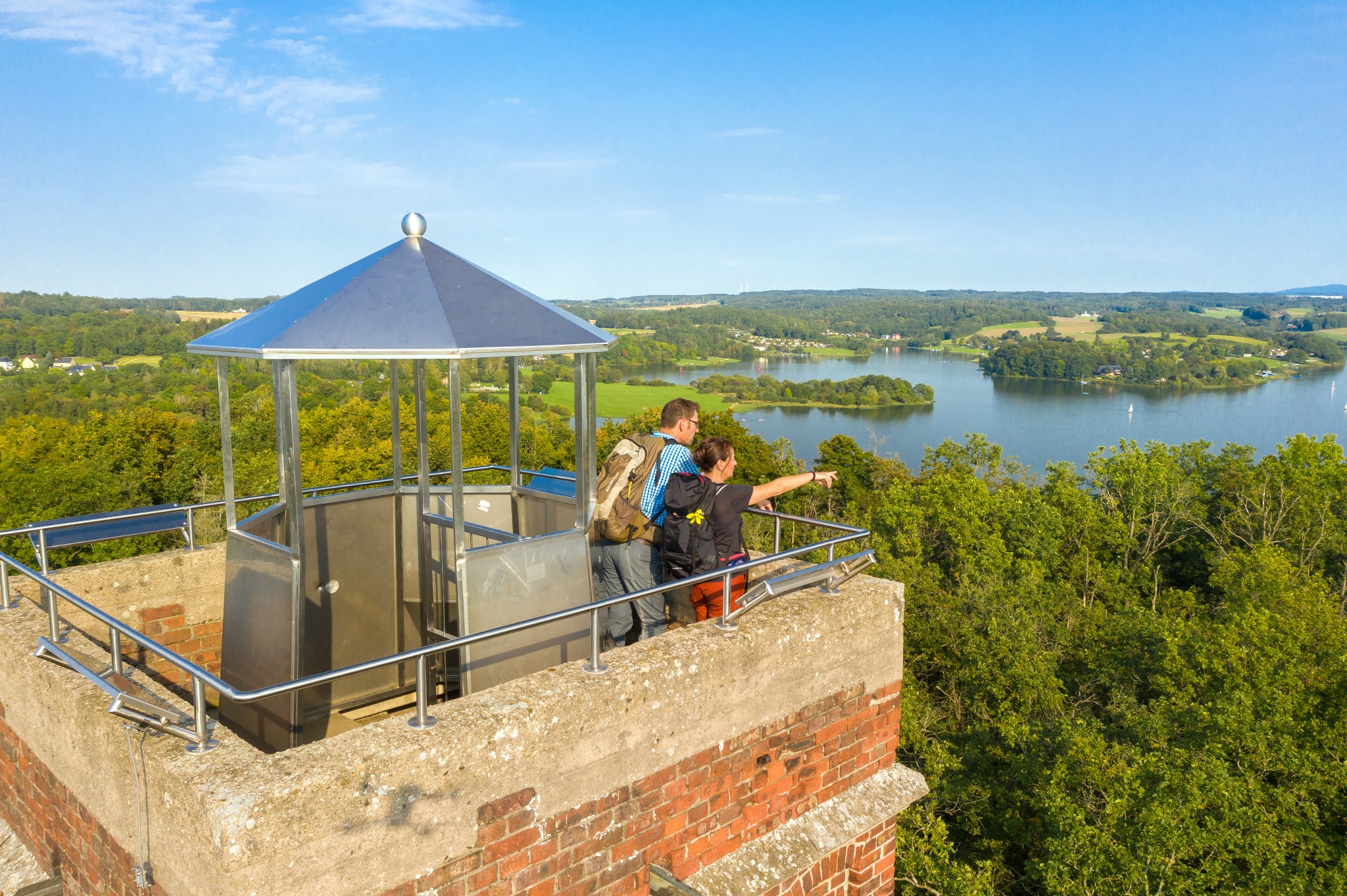 Wanderung von der Schiffsanlegestelle Pöhl über Mosenturm zur Falknerei Herrmann und zurück – Motiv