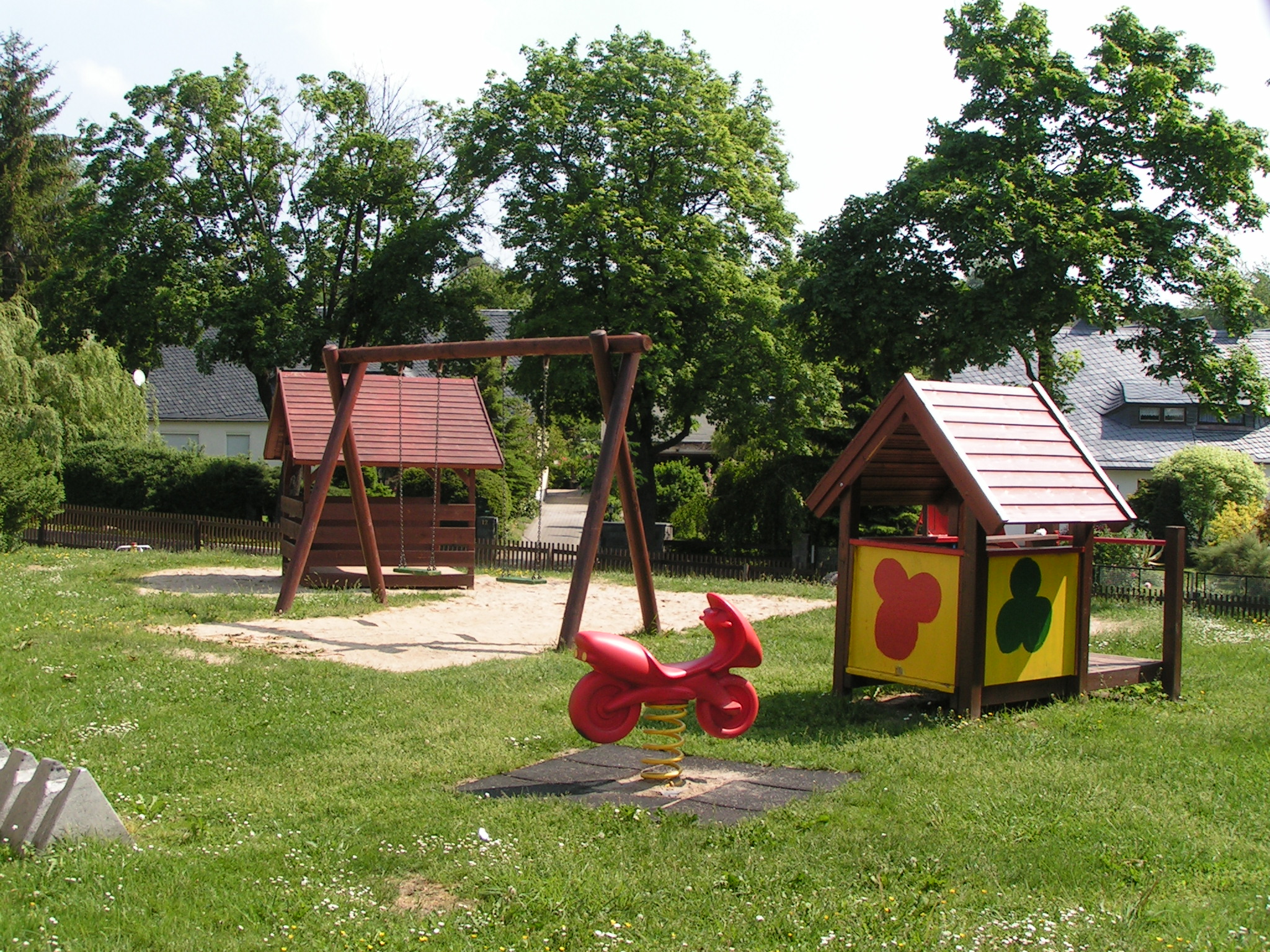 Spielplatz Neue Wildenauer Strasse – Motiv