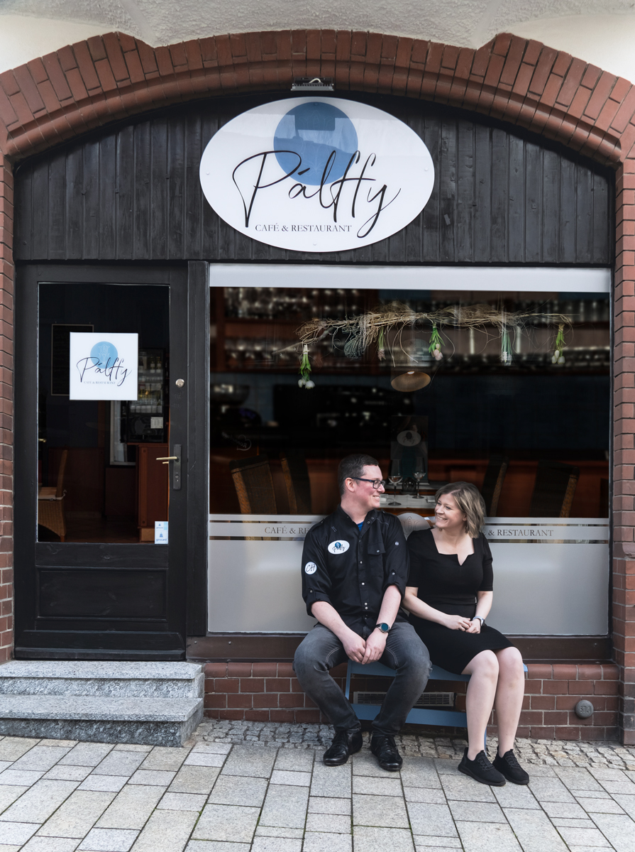 Café & Restaurant Pálffy Ronneburg – Motiv
