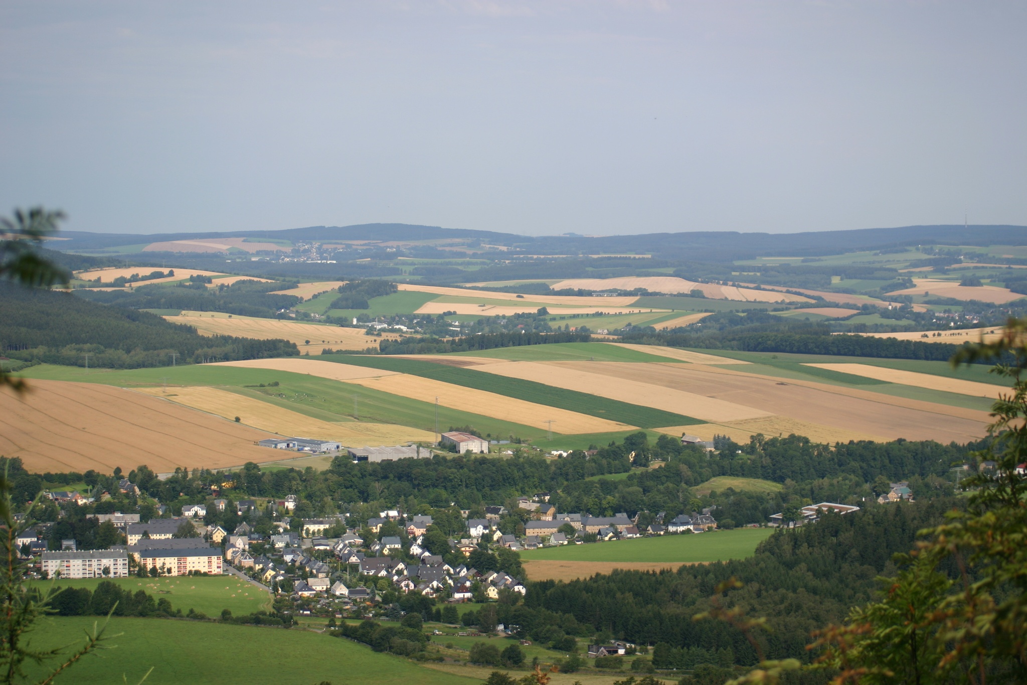 Aussichtspunkt auf dem Bärenstein auf den OT Cranzahl – Motiv