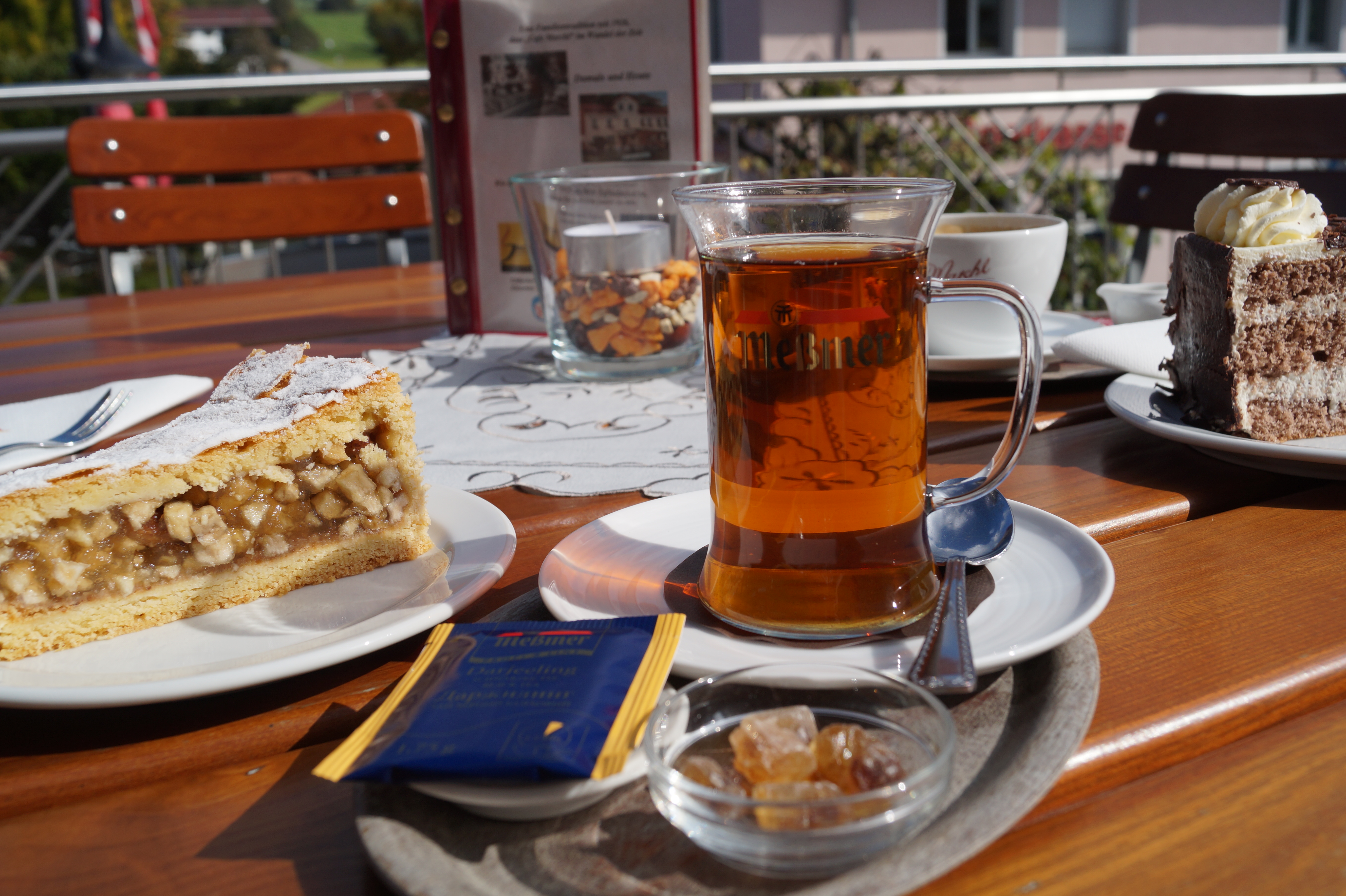 Cafe_Marchl_Kaffe_Kuchen_2.JPG