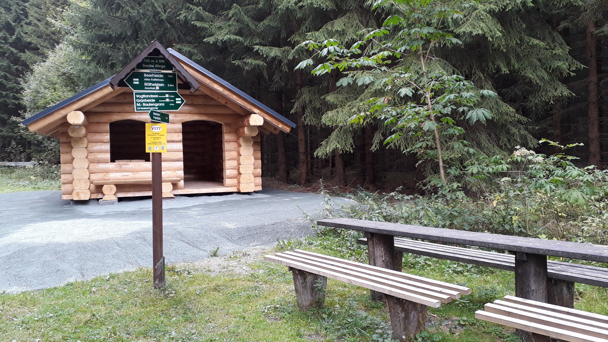 Schutzhütte „Sechs Wege“ – Motiv