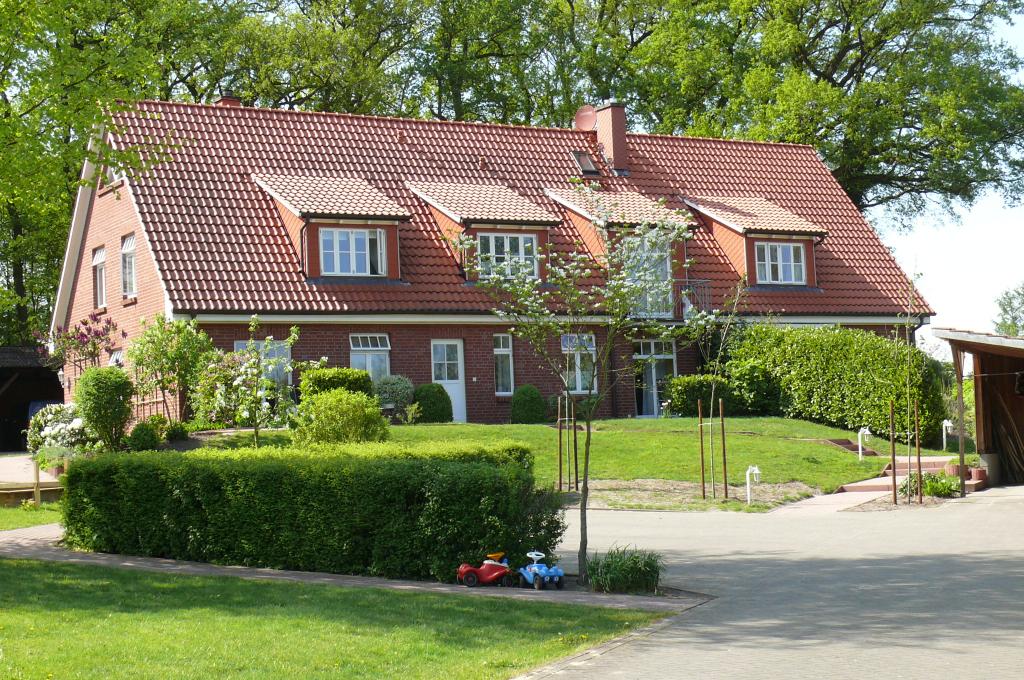 Außenansicht Ferienwohnungen Haus Auetal Bliedersdorf