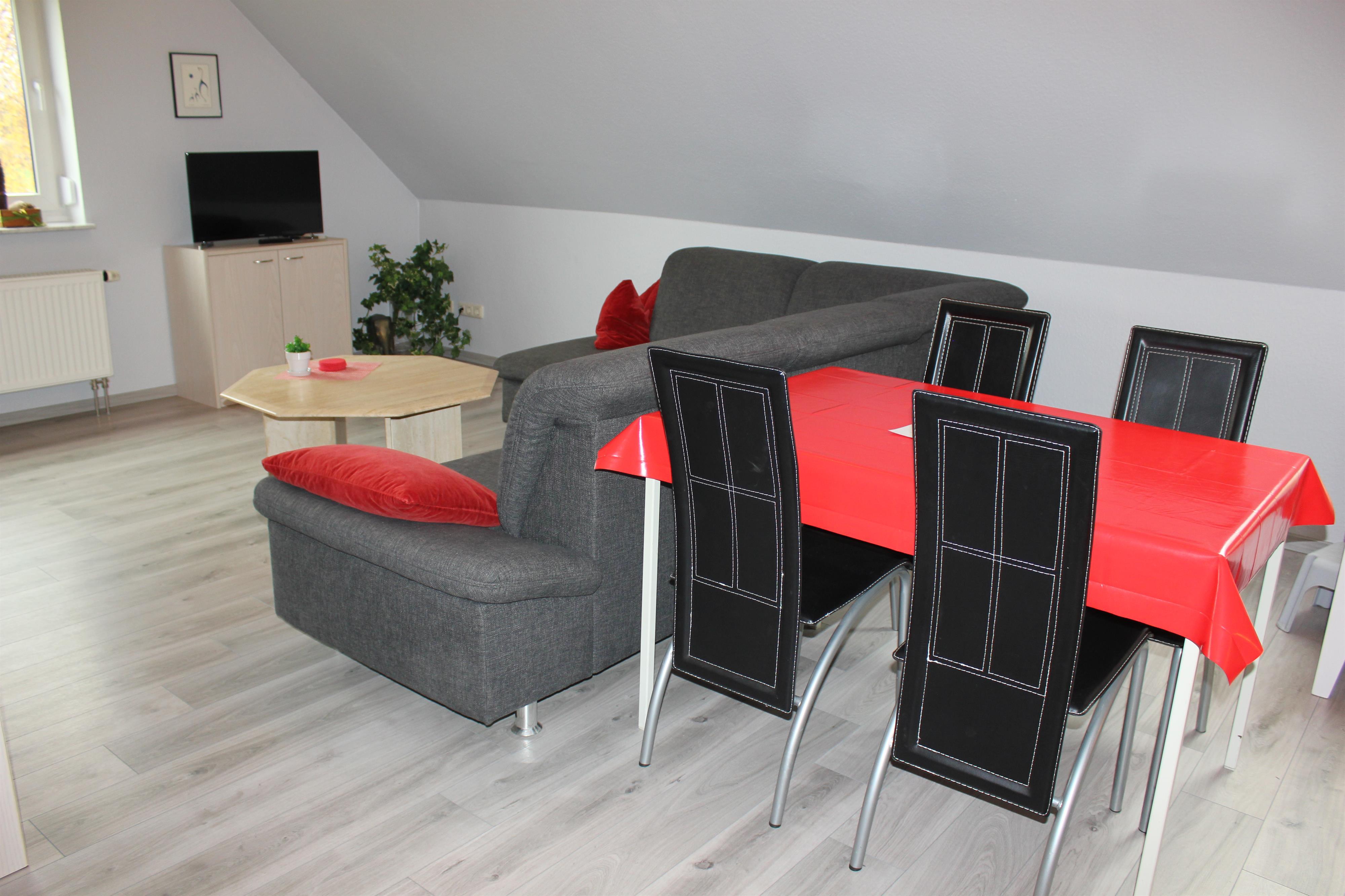 Ferienwohnung Prilop Kombinierter Wohn- Schlafraum