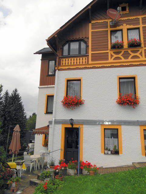 Sitzecke am Haus Waldesruh