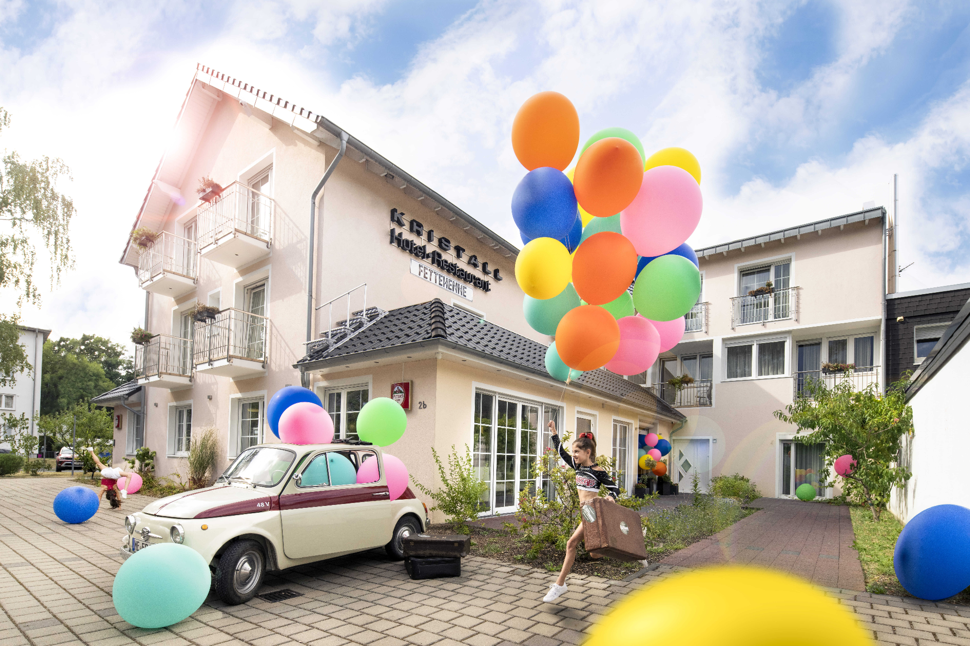 Kristallhotel Fettehenne, Leverkusen