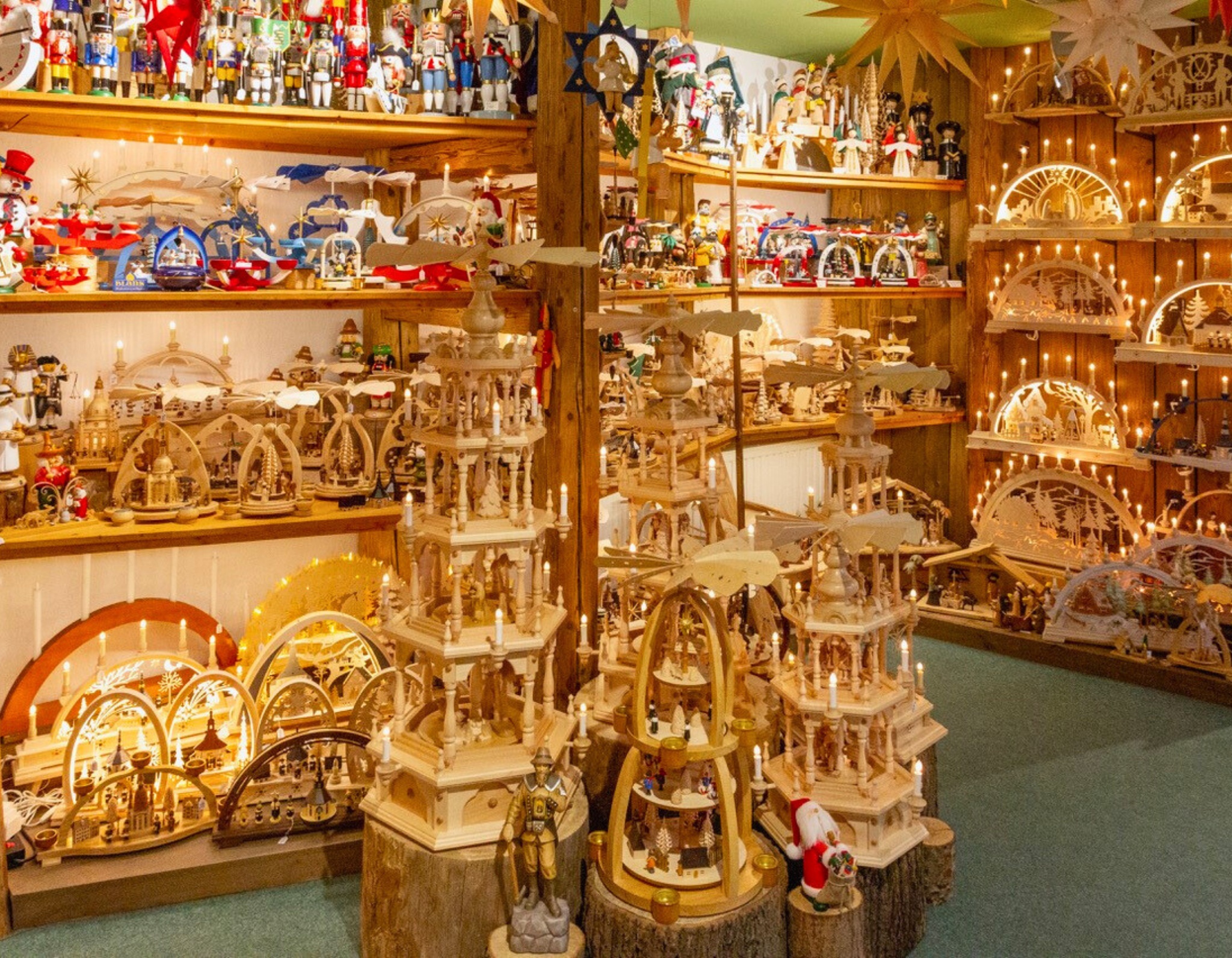 Auerbacher Erzgebirgs Haus – Geschenkboutique Waibel – Motiv