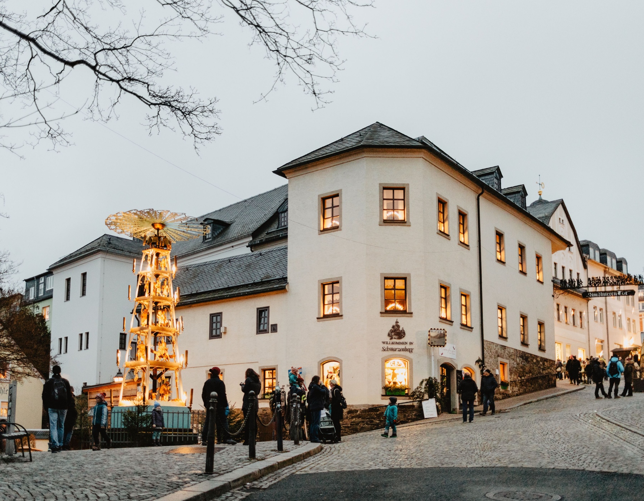 Schwarzenberger Weihnachtsmarkt mit großer Bergparade
