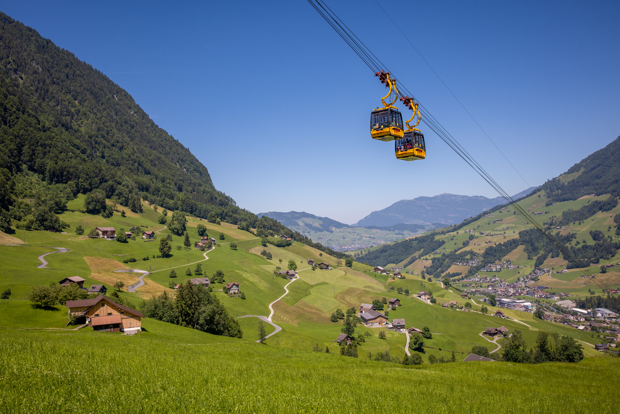 Dallenwil-Wirzweli aerial cableway