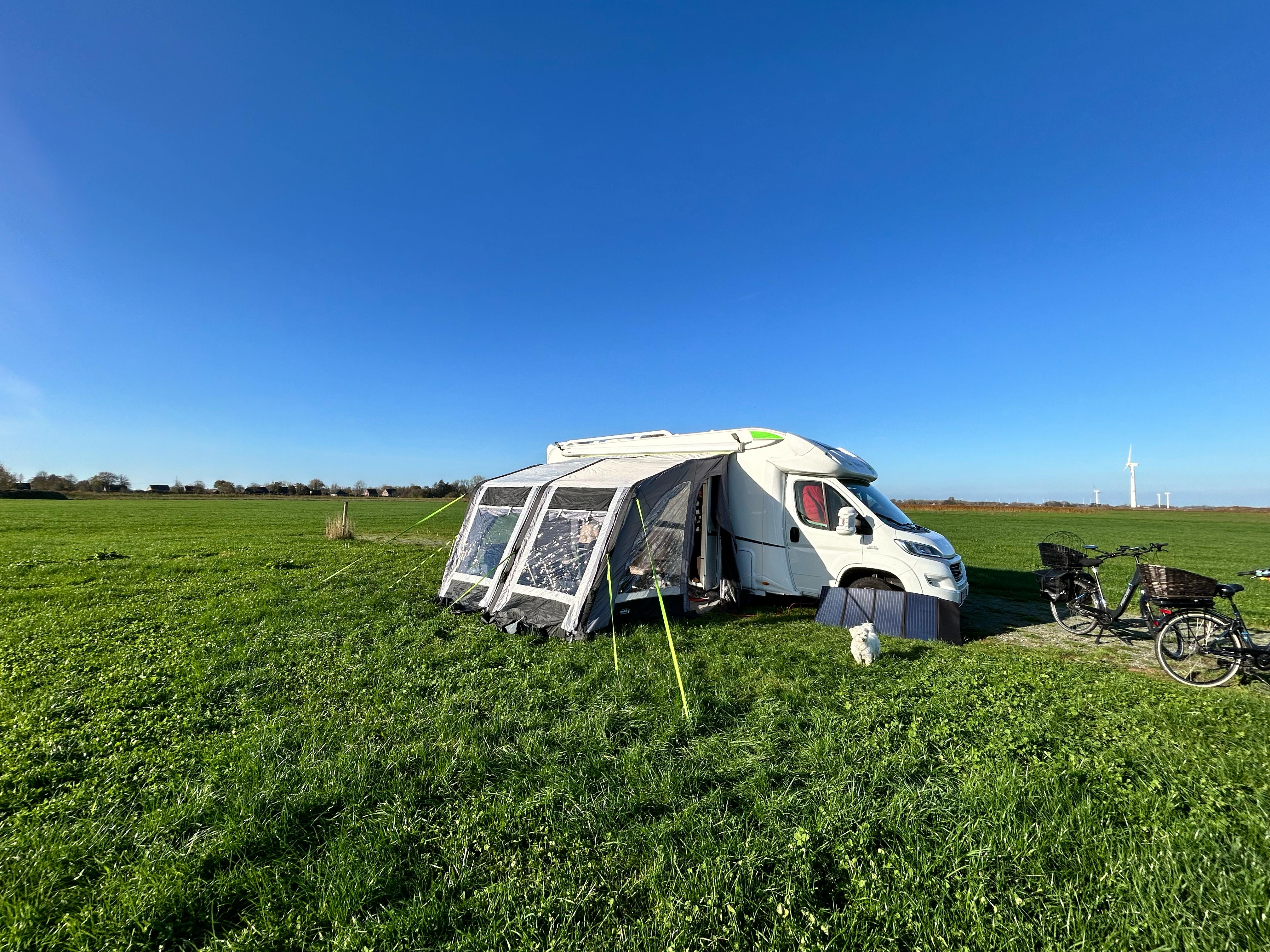 Reisemobil-Stellplatz "Am Meerwasser-Hallenwellenbad" — photo 7