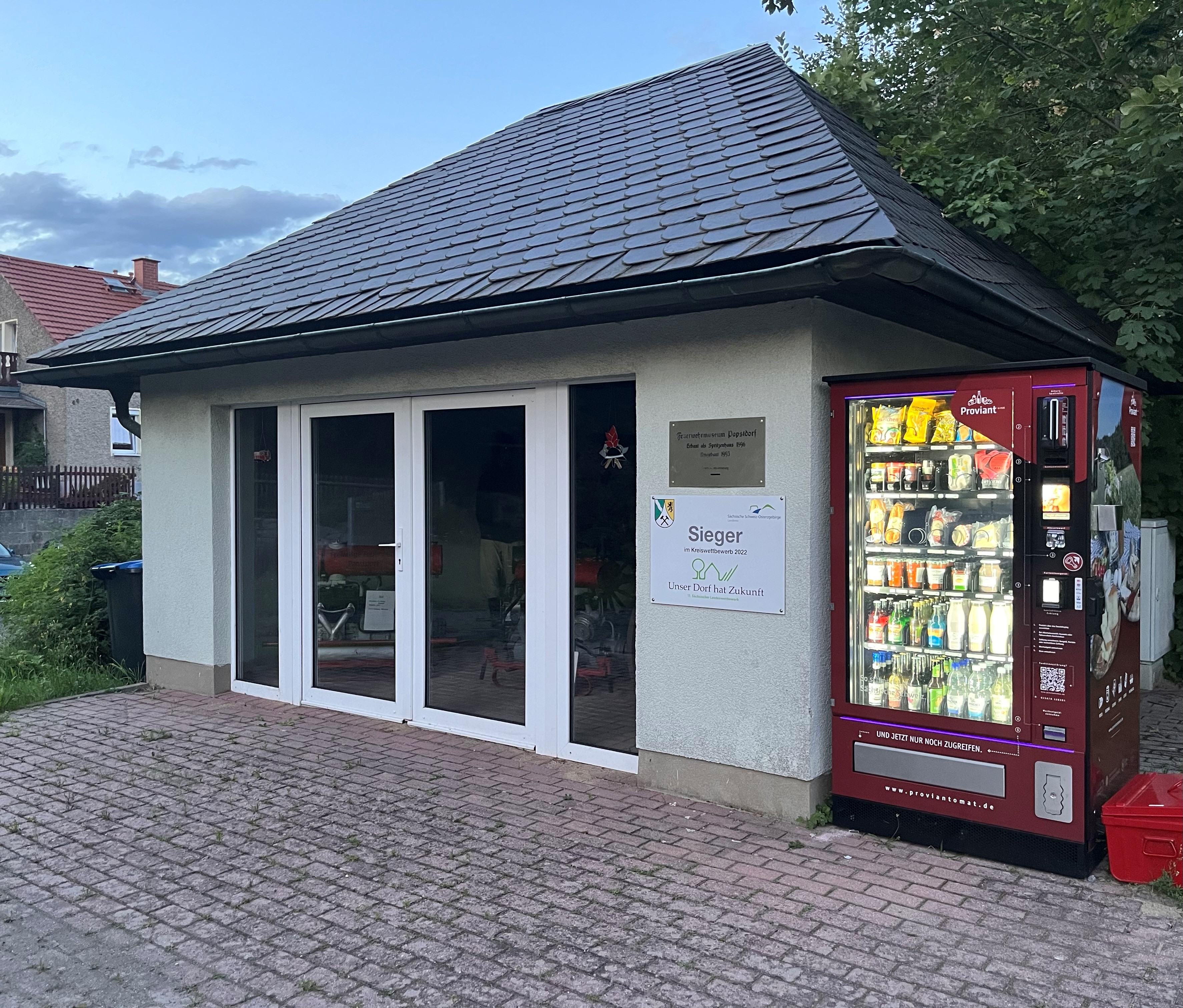 Feuerwehrmuseum Papstdorf mit Proviantomat